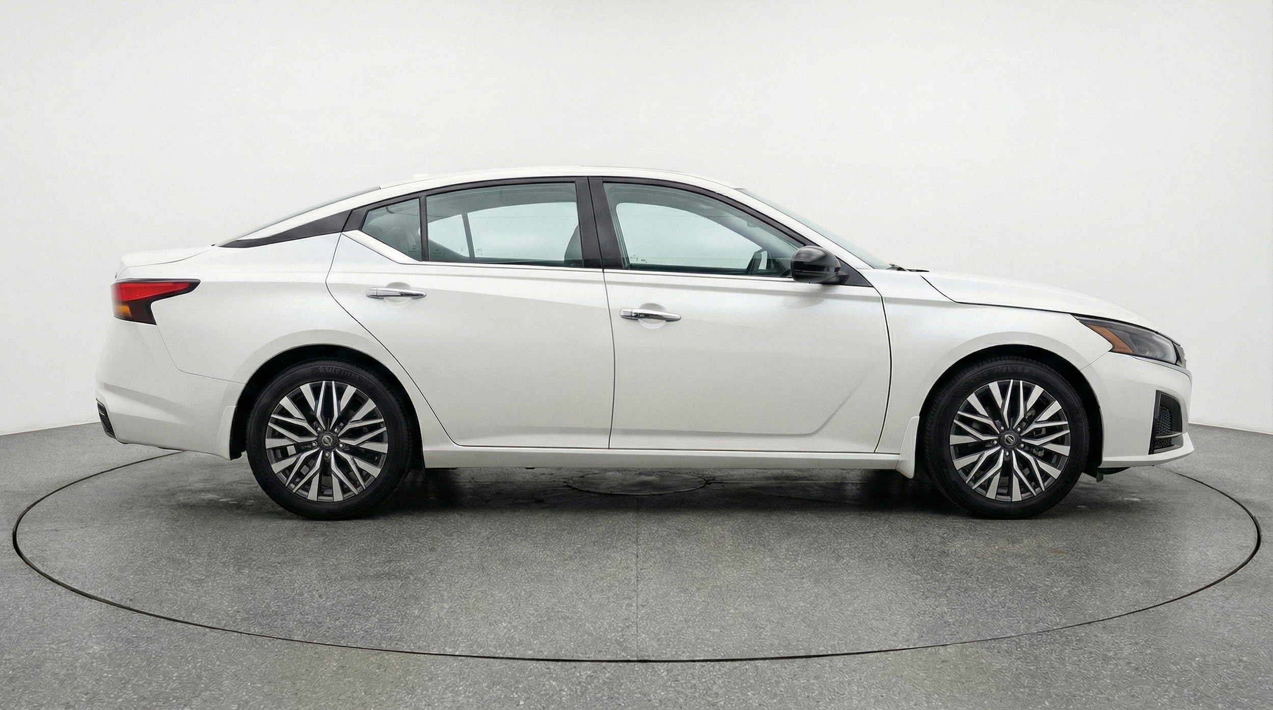 Thumbnail: 2025 Nissan Altima - 11