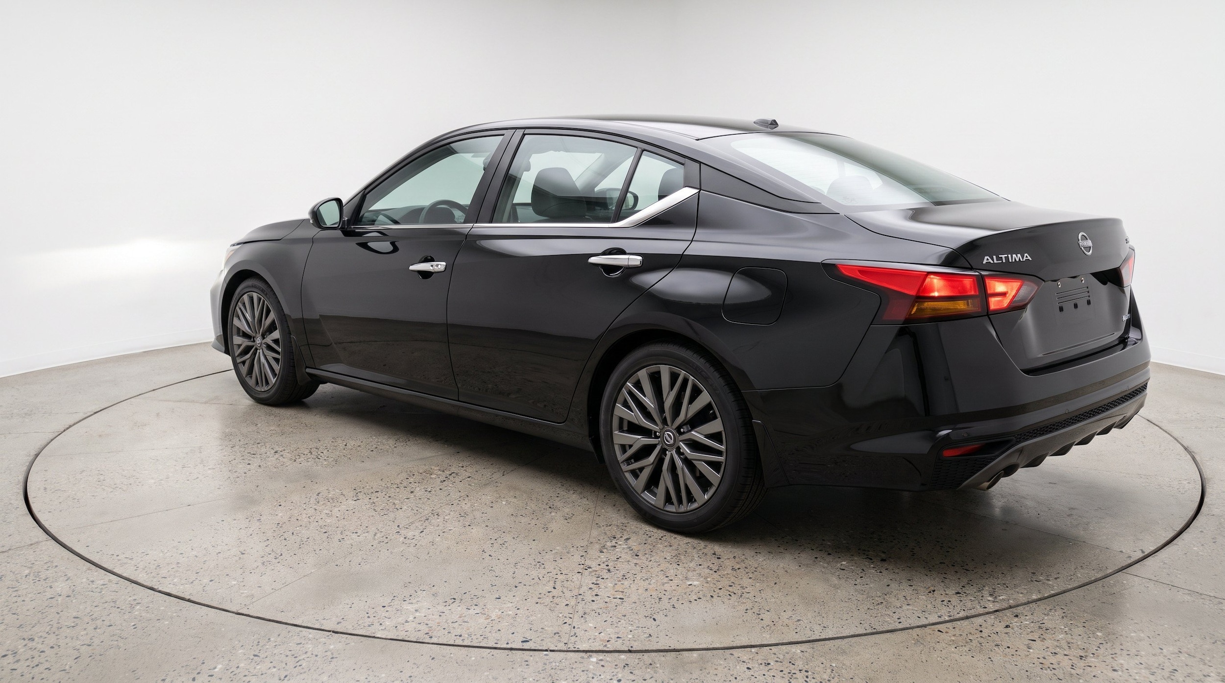 Thumbnail: 2025 Nissan Altima - 6