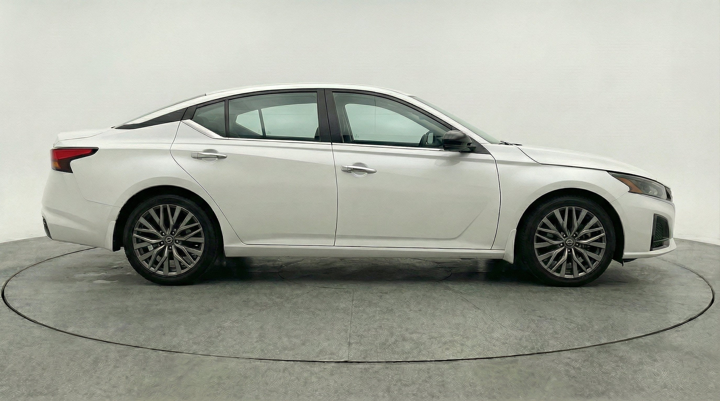 Thumbnail: 2025 Nissan Altima - 11