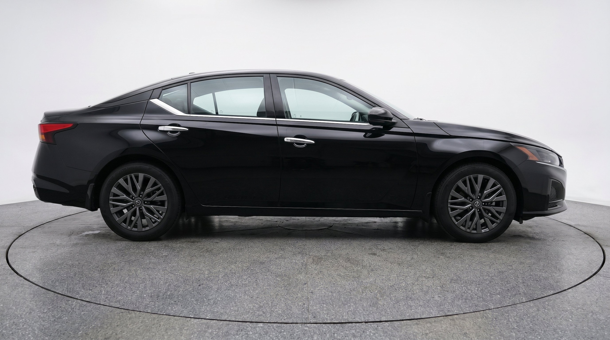 Thumbnail: 2025 Nissan Altima - 10