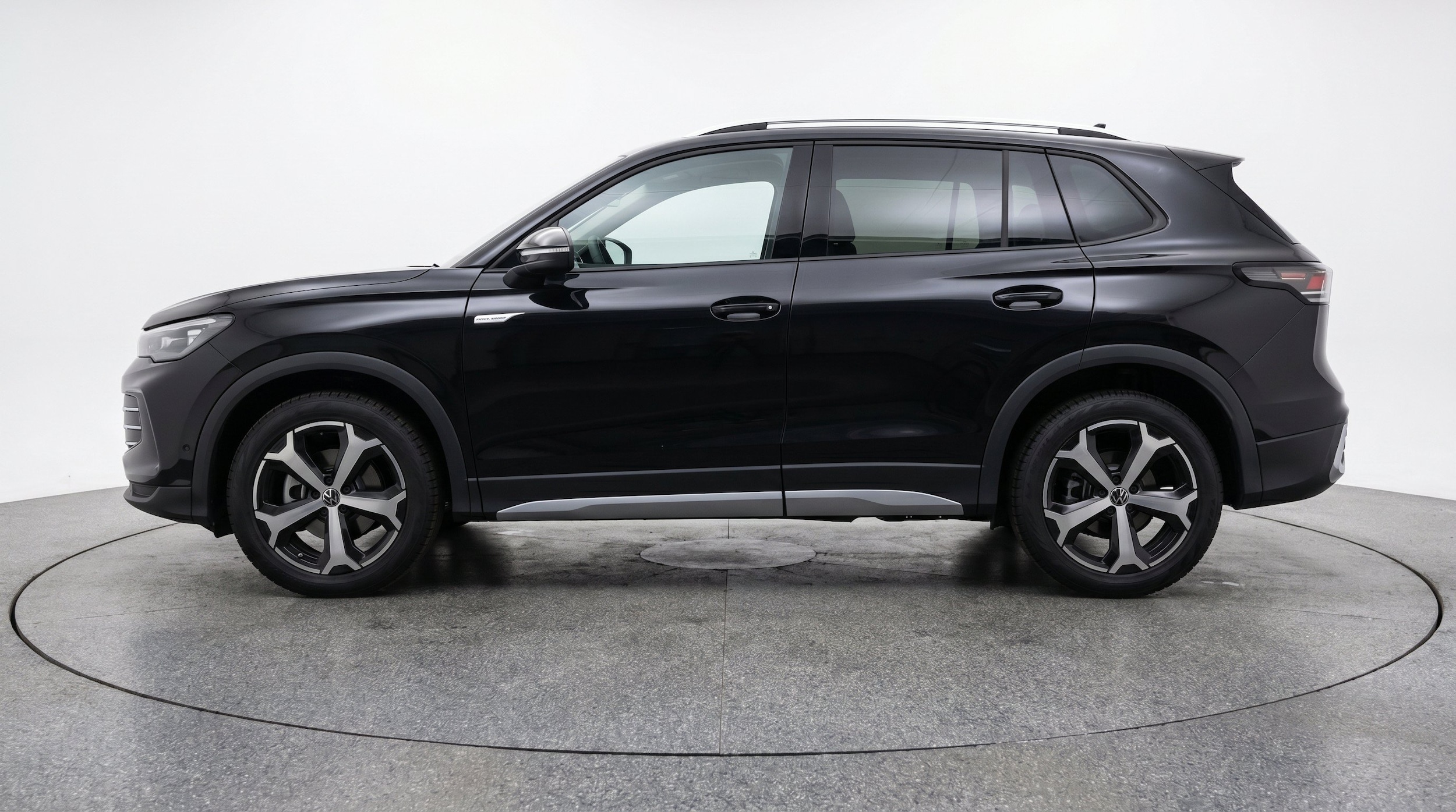 Thumbnail: 2026 Volkswagen Tiguan - 5
