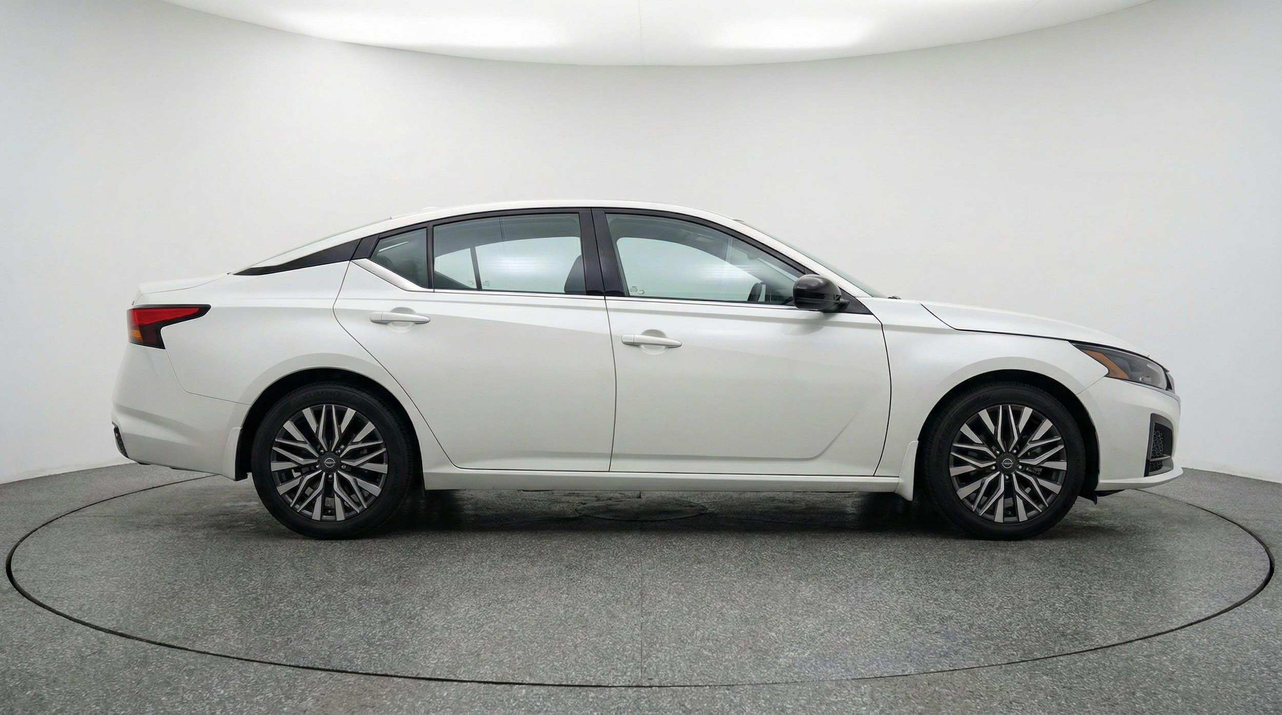 Thumbnail: 2025 Nissan Altima - 10