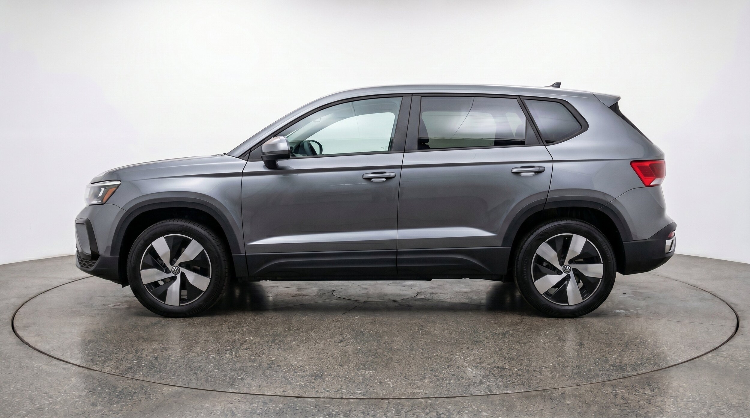 Thumbnail: 2026 Volkswagen Taos - 5