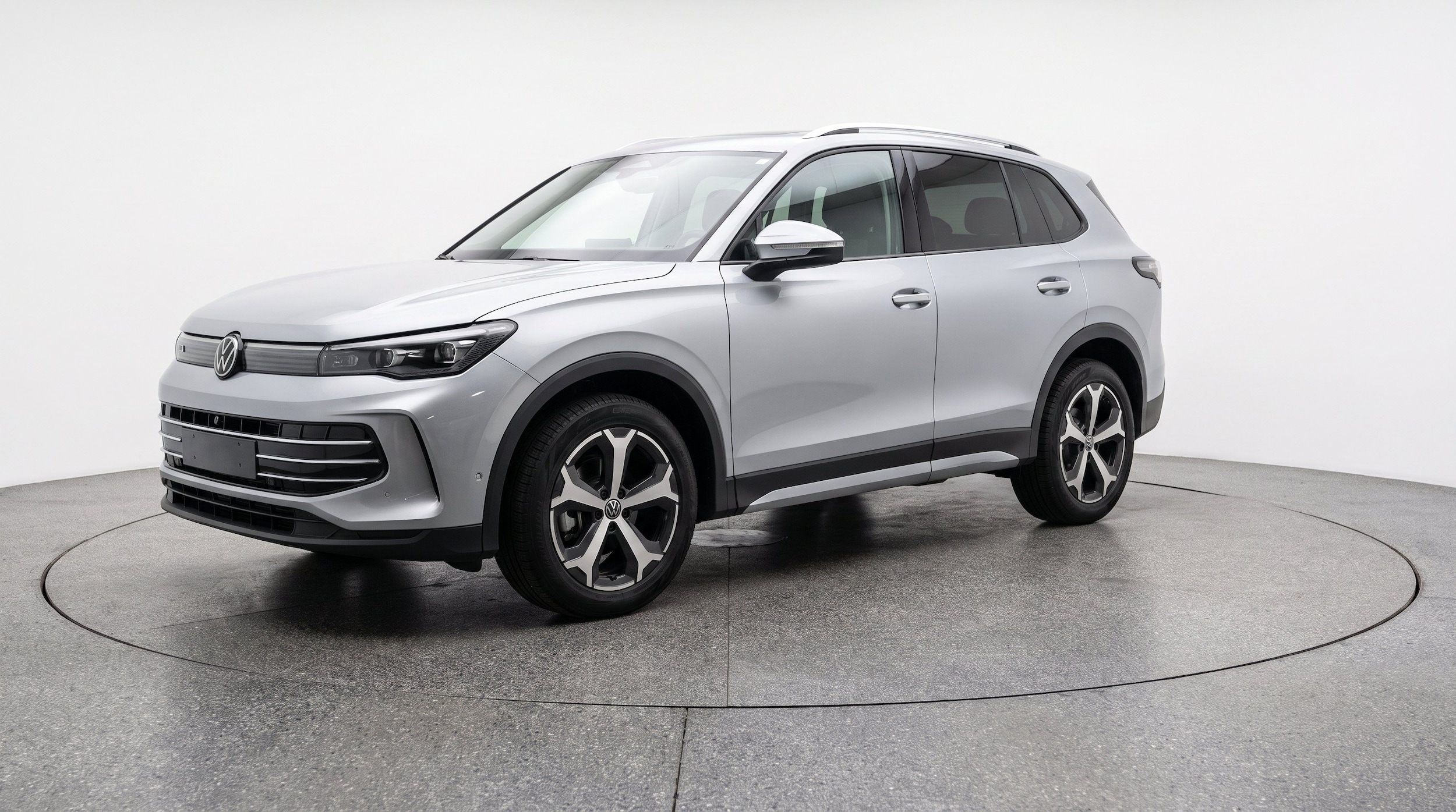 Thumbnail: 2026 Volkswagen Tiguan - 3