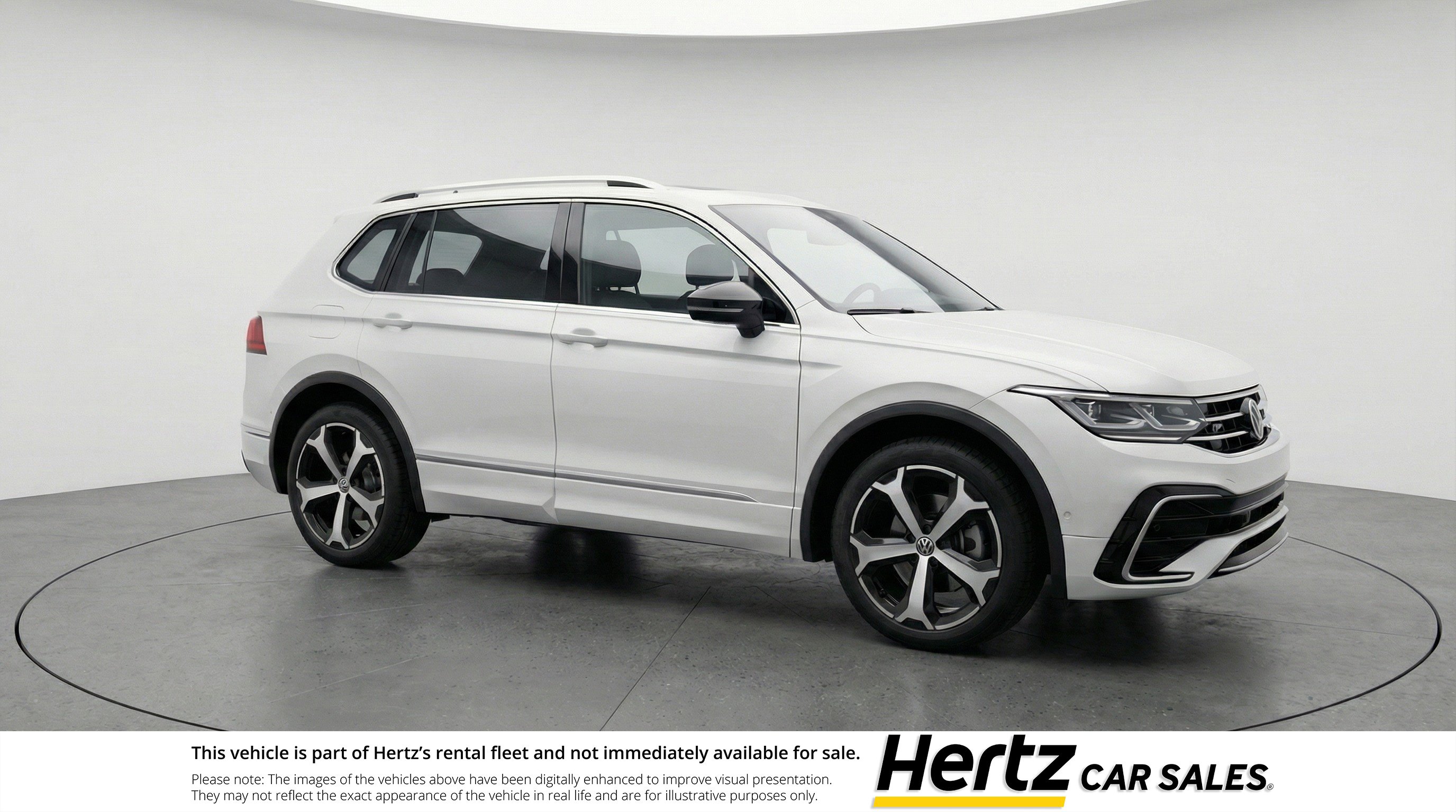 Thumbnail: 2026 Volkswagen Tiguan - 1