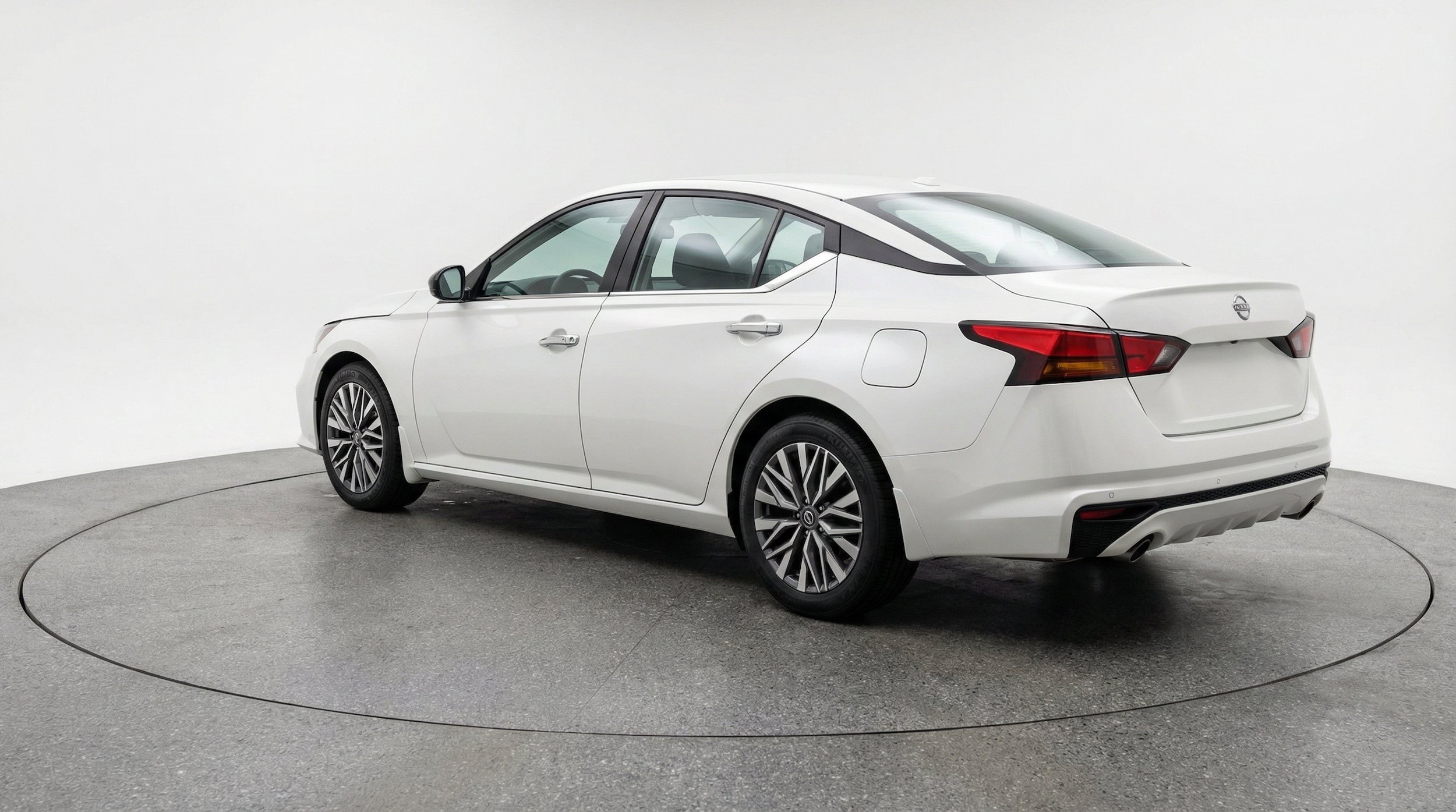 Thumbnail: 2025 Nissan Altima - 6