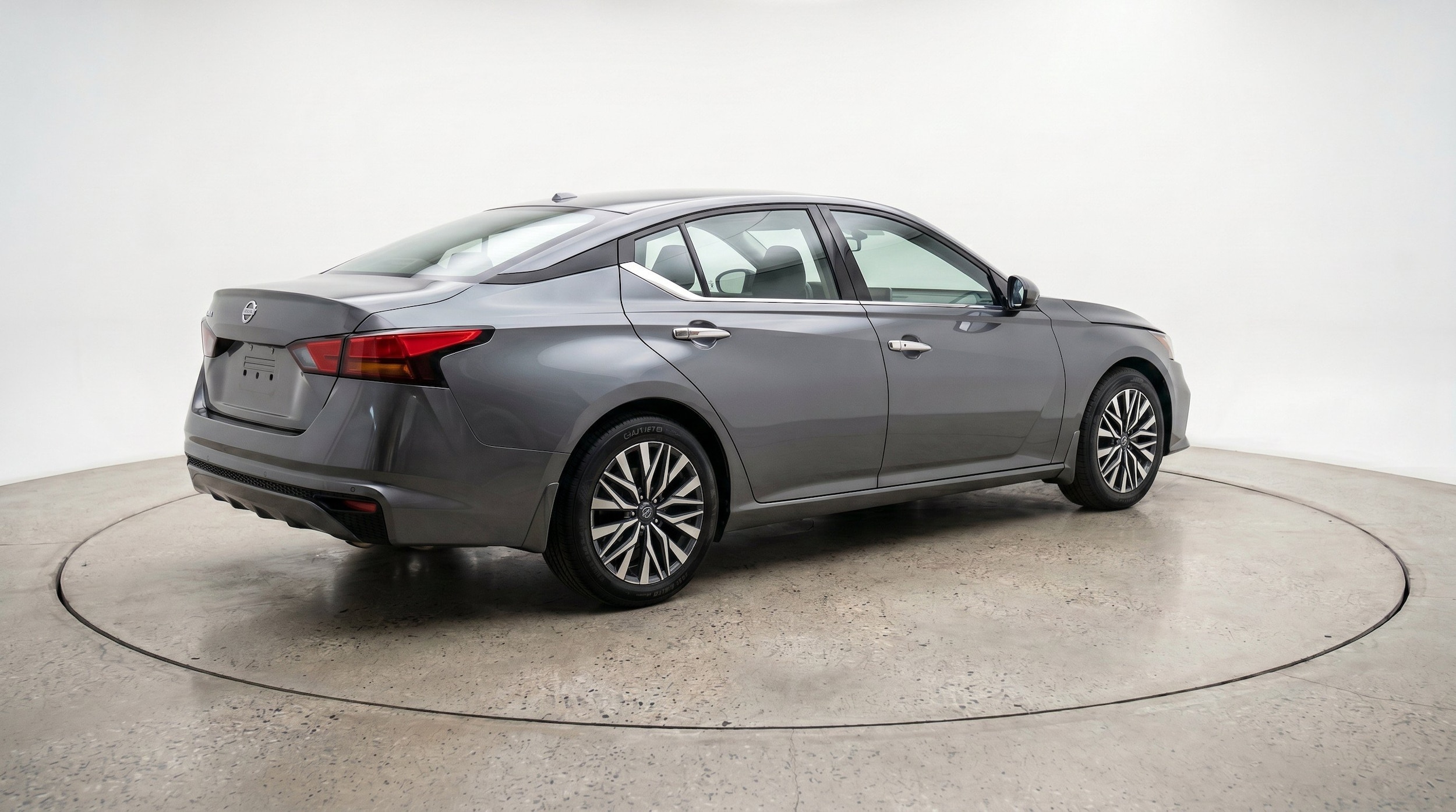 Thumbnail: 2025 Nissan Altima - 9