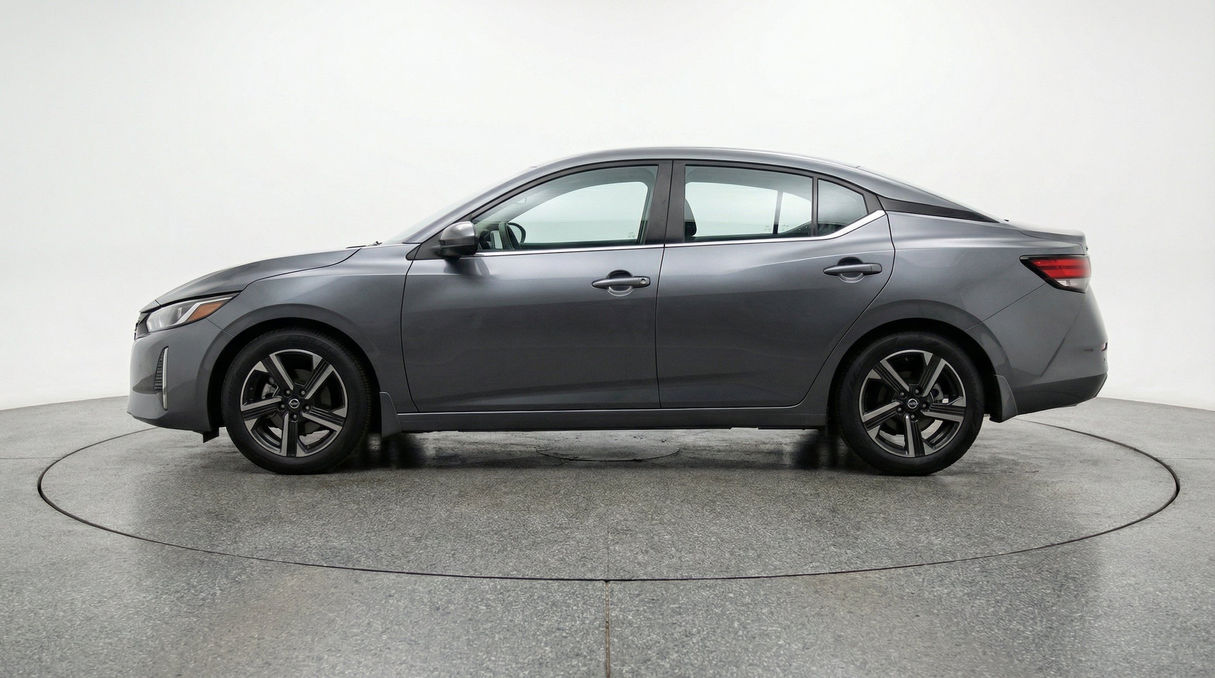 Thumbnail: 2025 Nissan Sentra - 5