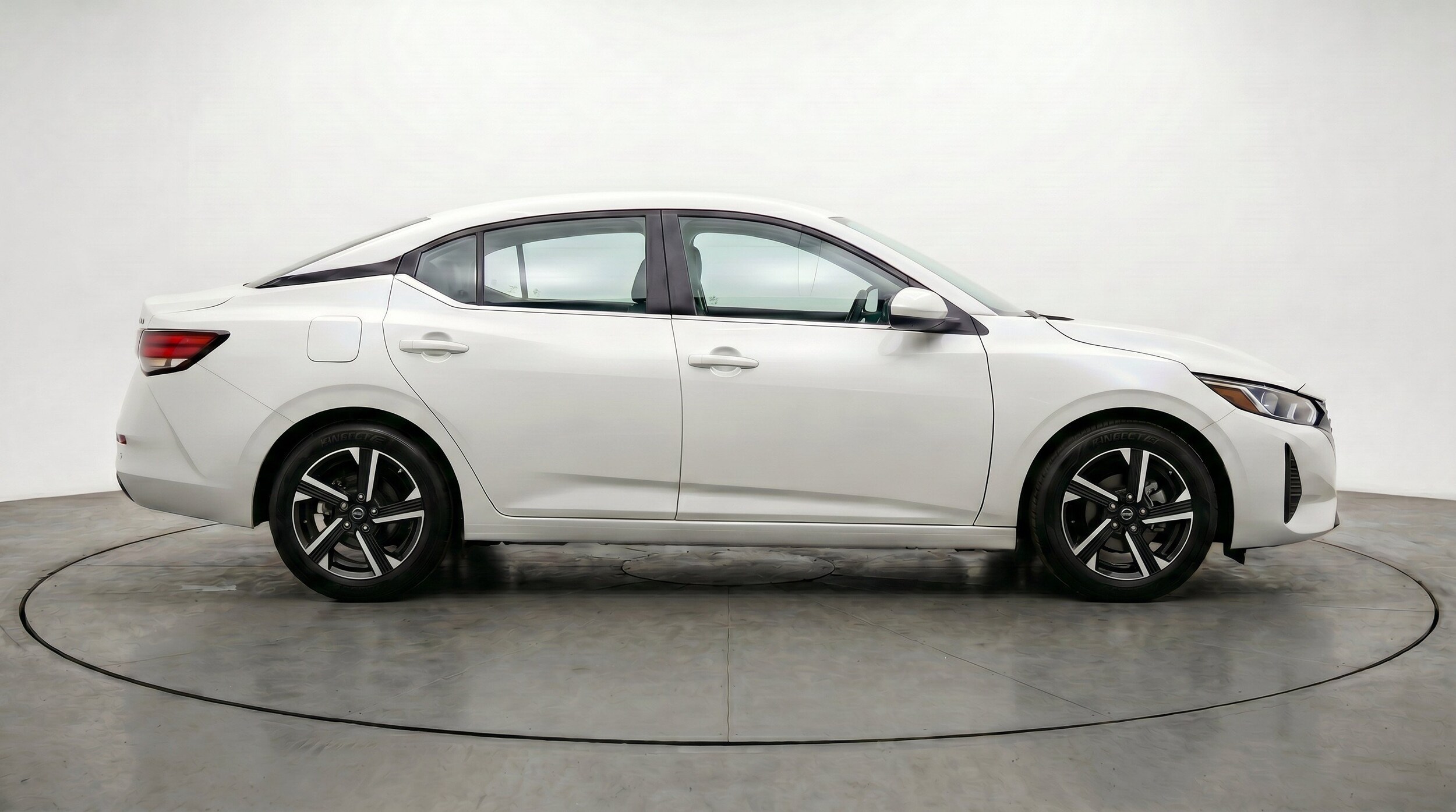 Thumbnail: 2025 Nissan Sentra - 10