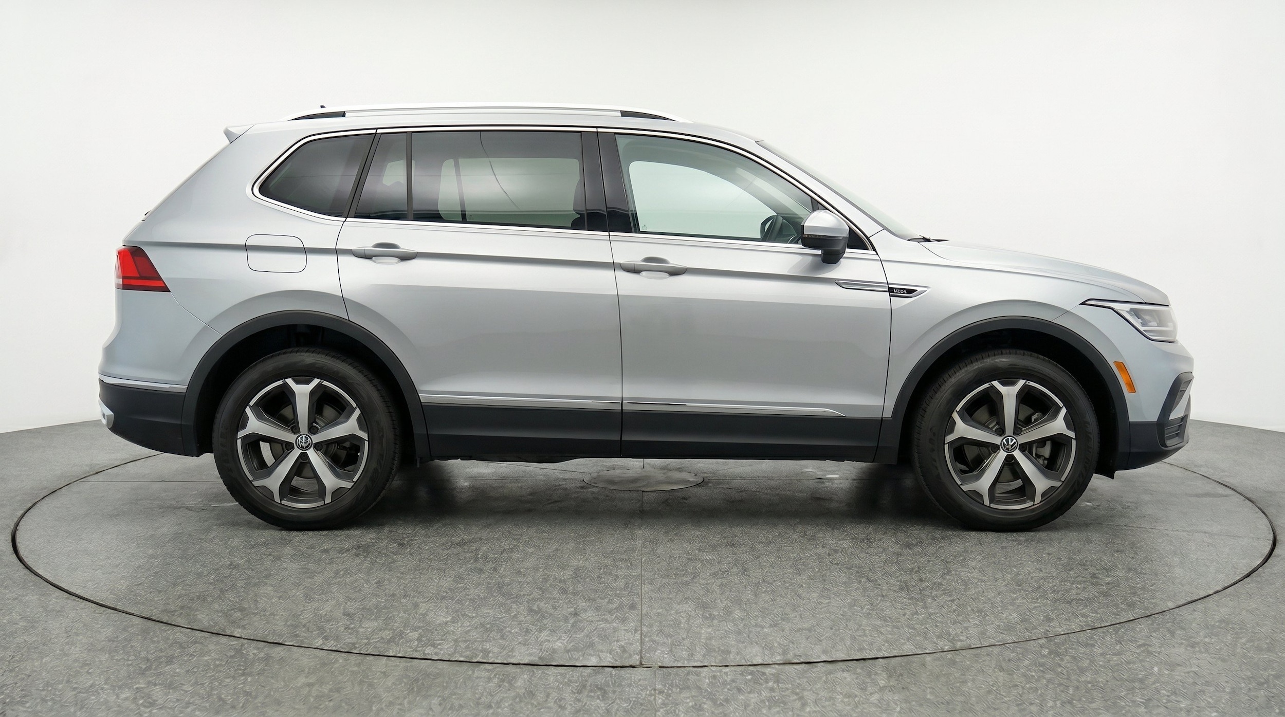 Thumbnail: 2026 Volkswagen Tiguan - 10