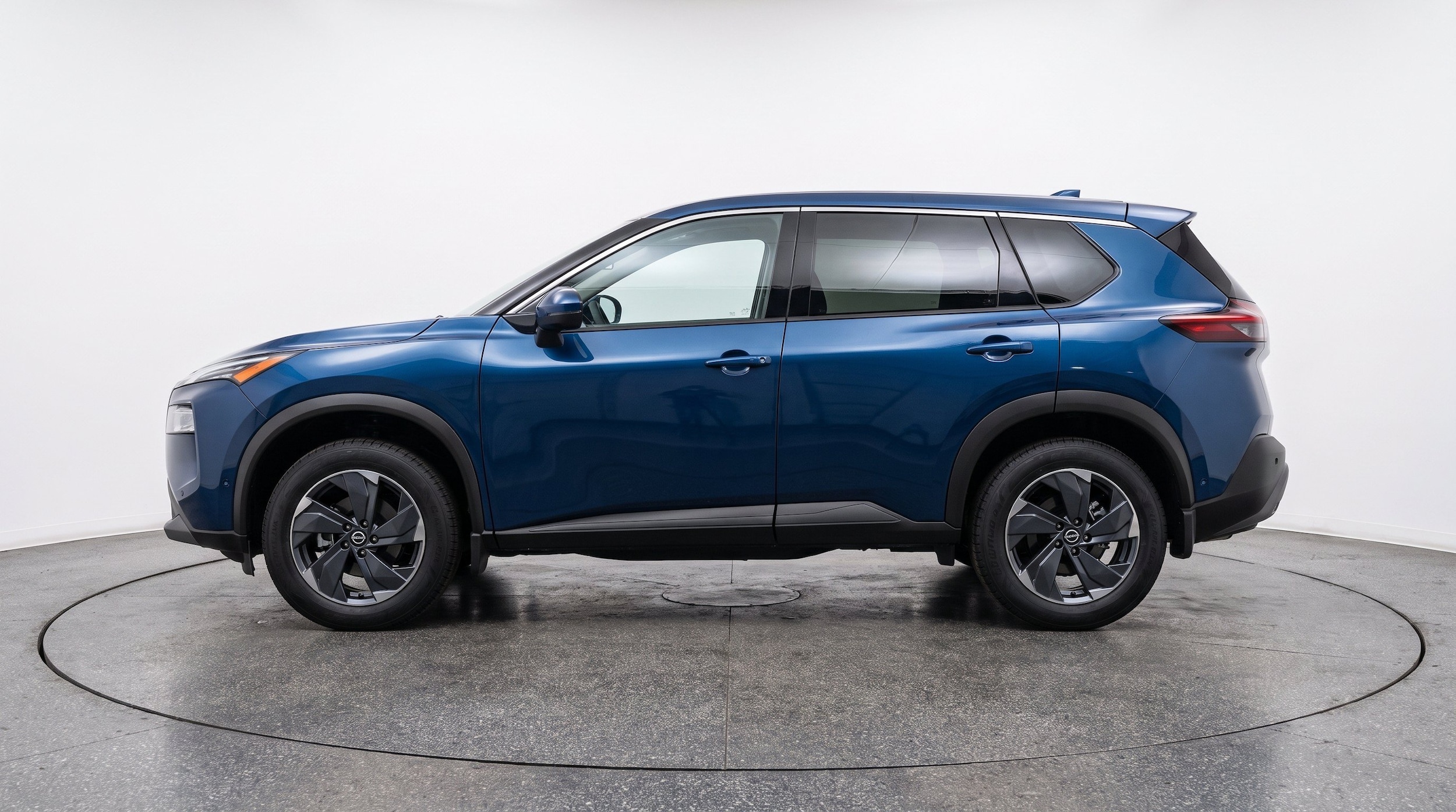 Thumbnail: 2025 Nissan Rogue - 5