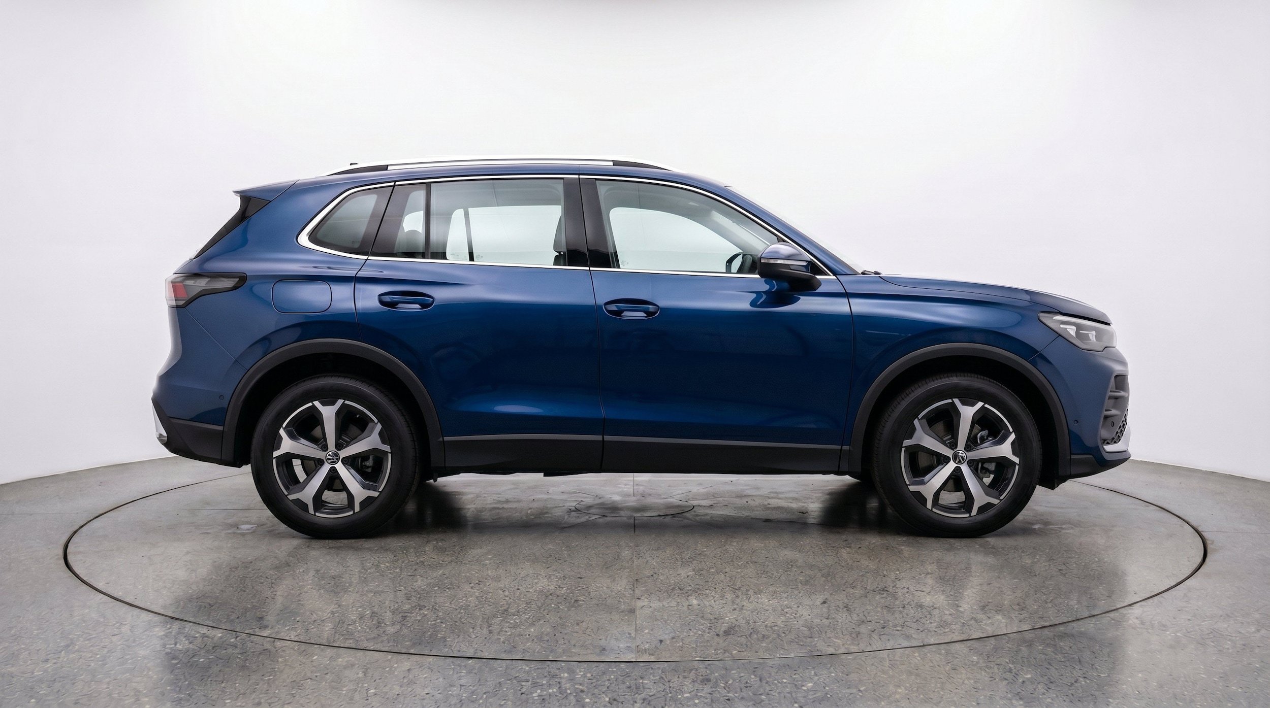Thumbnail: 2026 Volkswagen Tiguan - 10