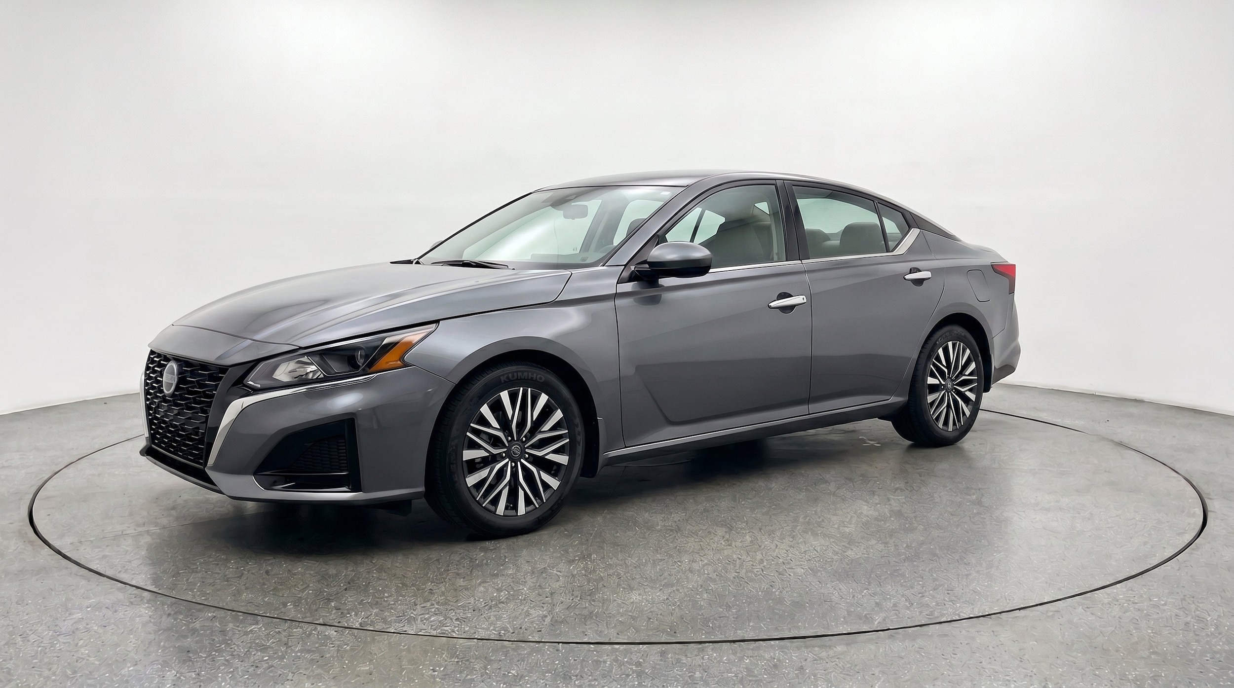 Thumbnail: 2025 Nissan Altima - 3