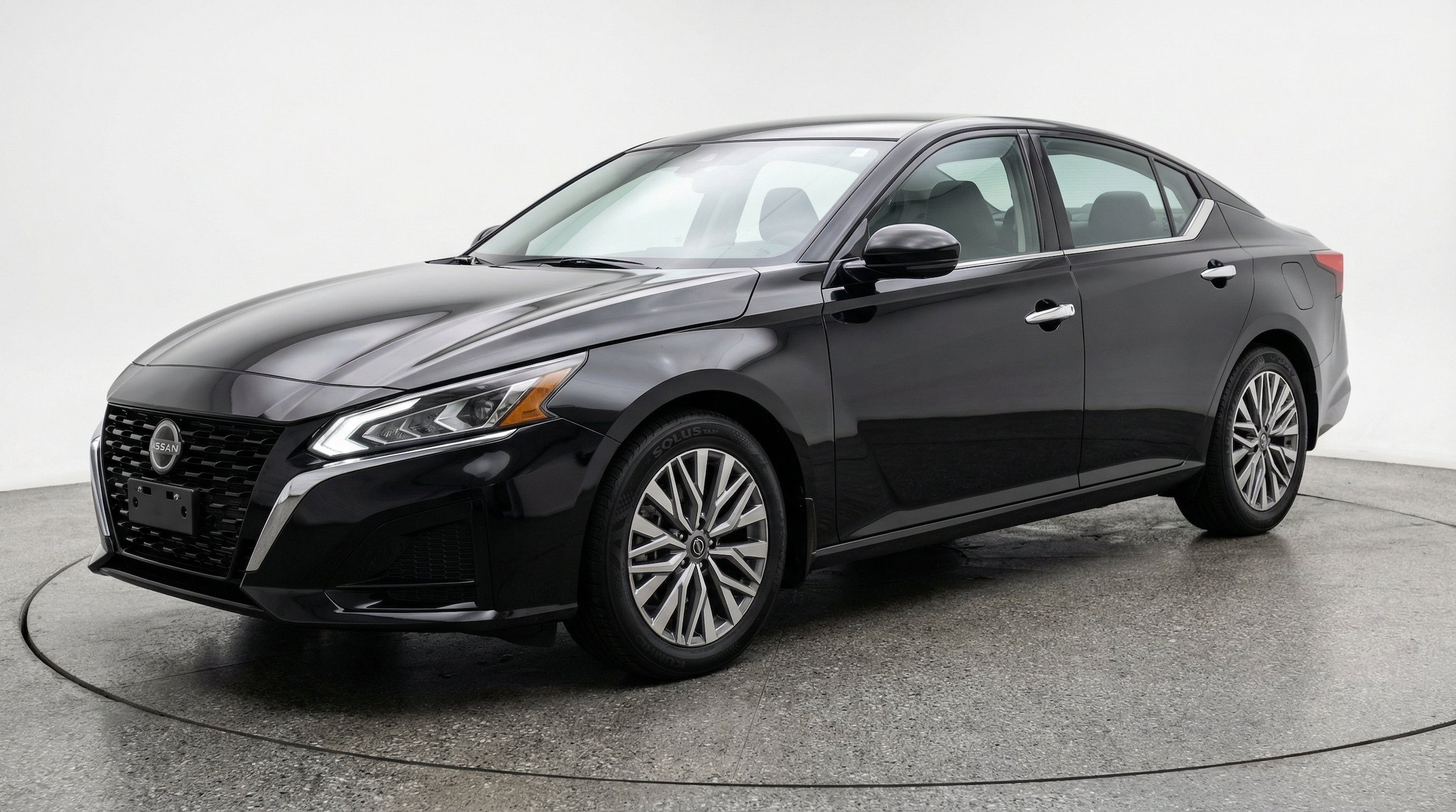 Thumbnail: 2025 Nissan Altima - 3