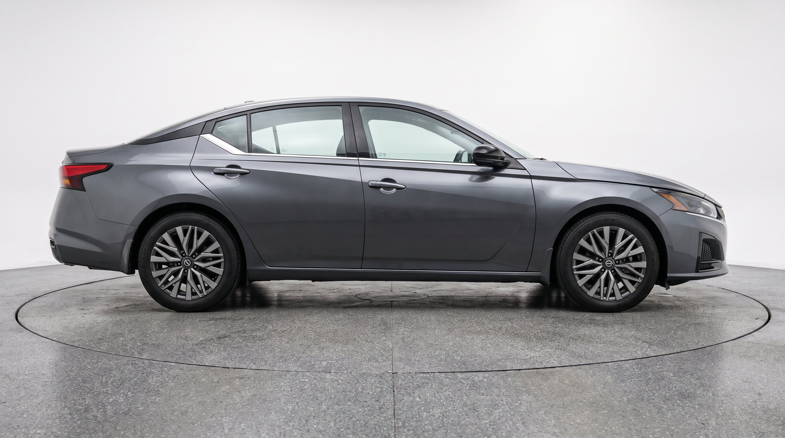 Thumbnail: 2025 Nissan Altima - 10