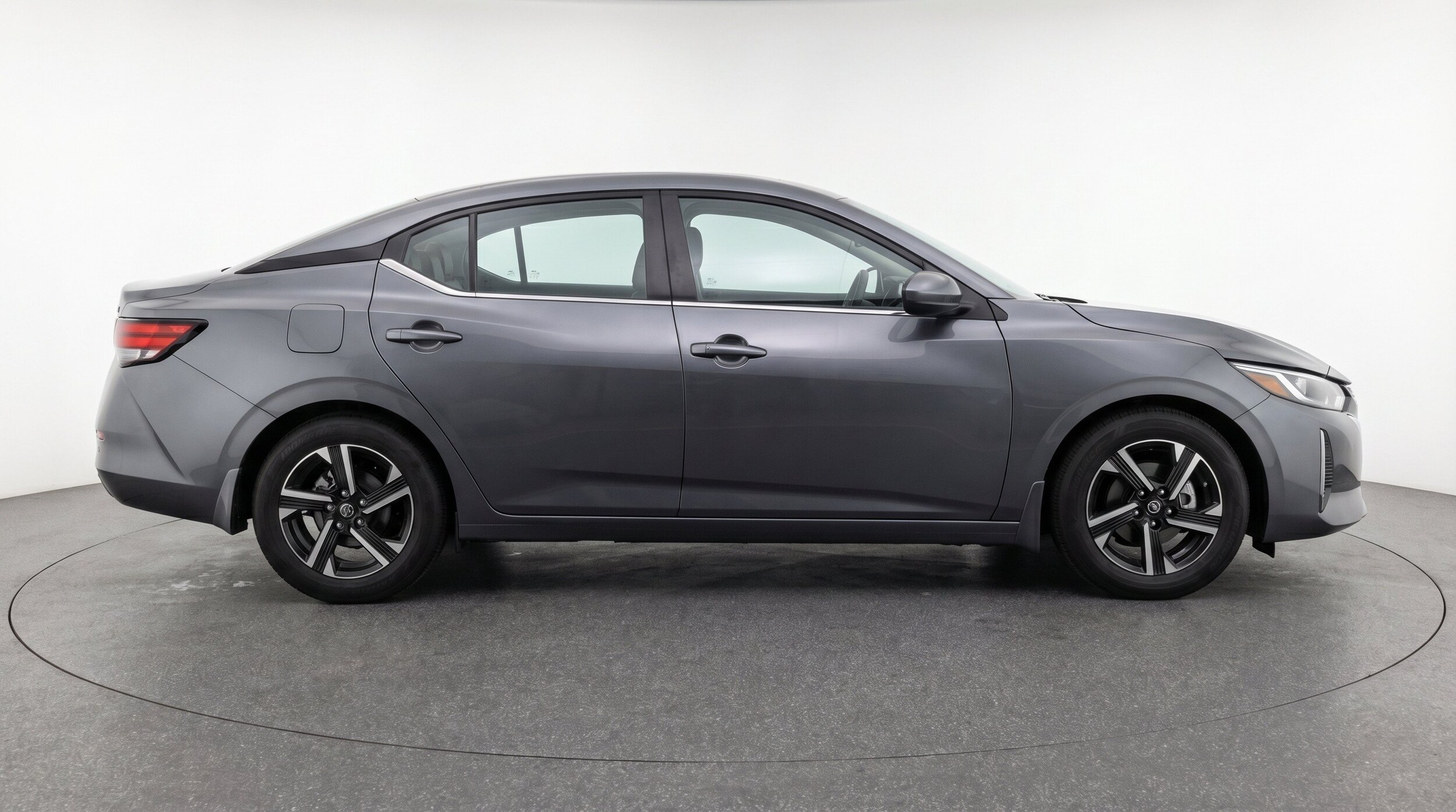 Thumbnail: 2025 Nissan Sentra - 10