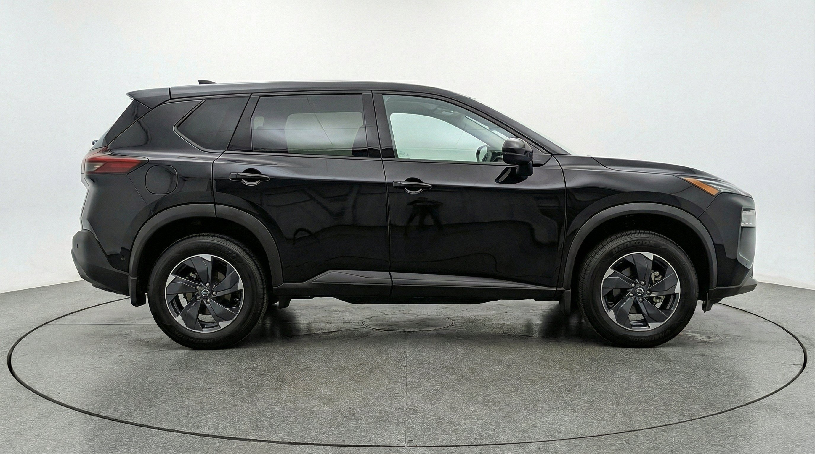 Thumbnail: 2025 Nissan Rogue - 10