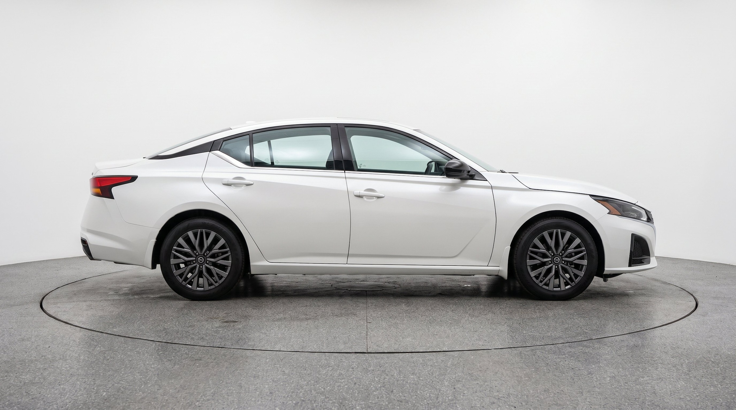Thumbnail: 2025 Nissan Altima - 10
