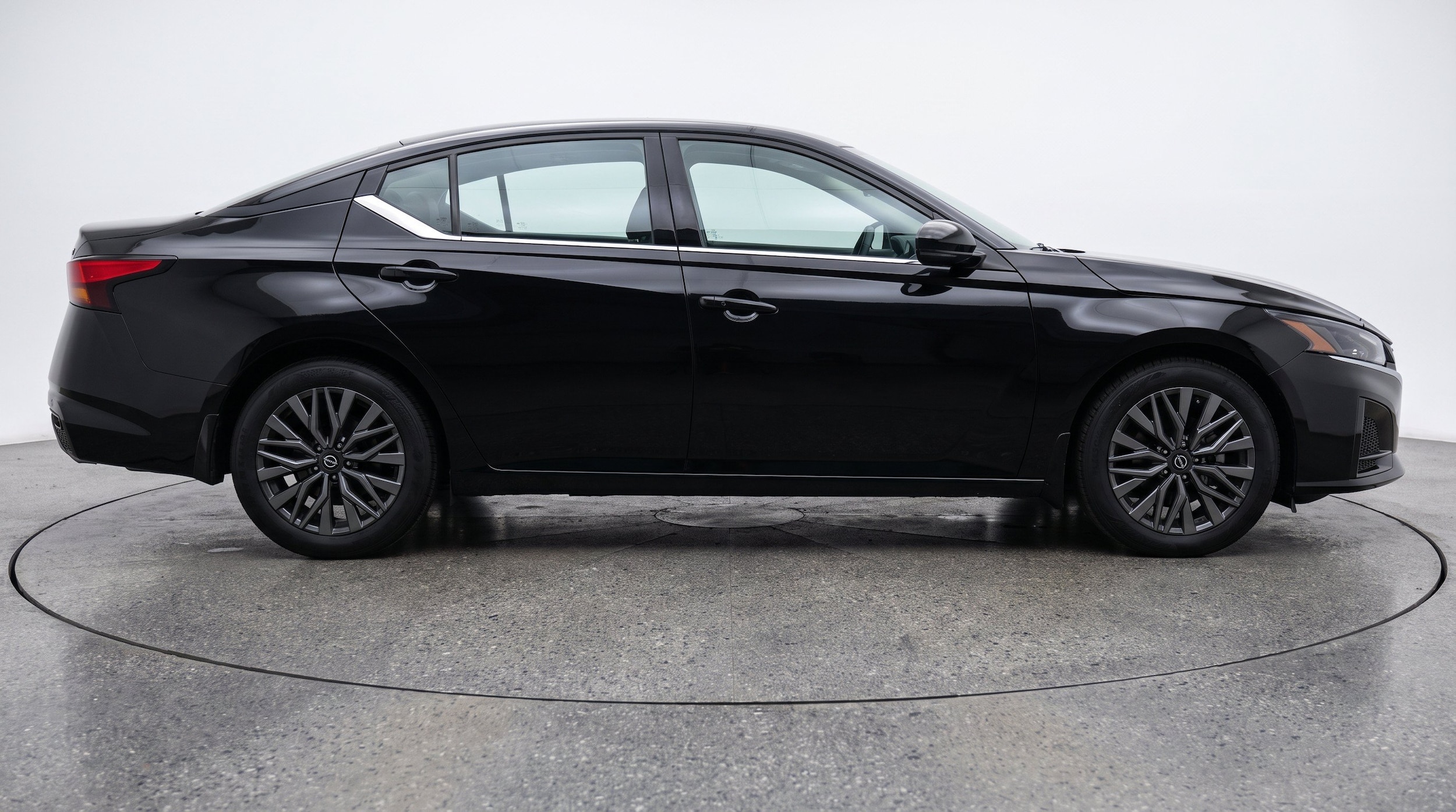 Thumbnail: 2026 Nissan Altima - 10
