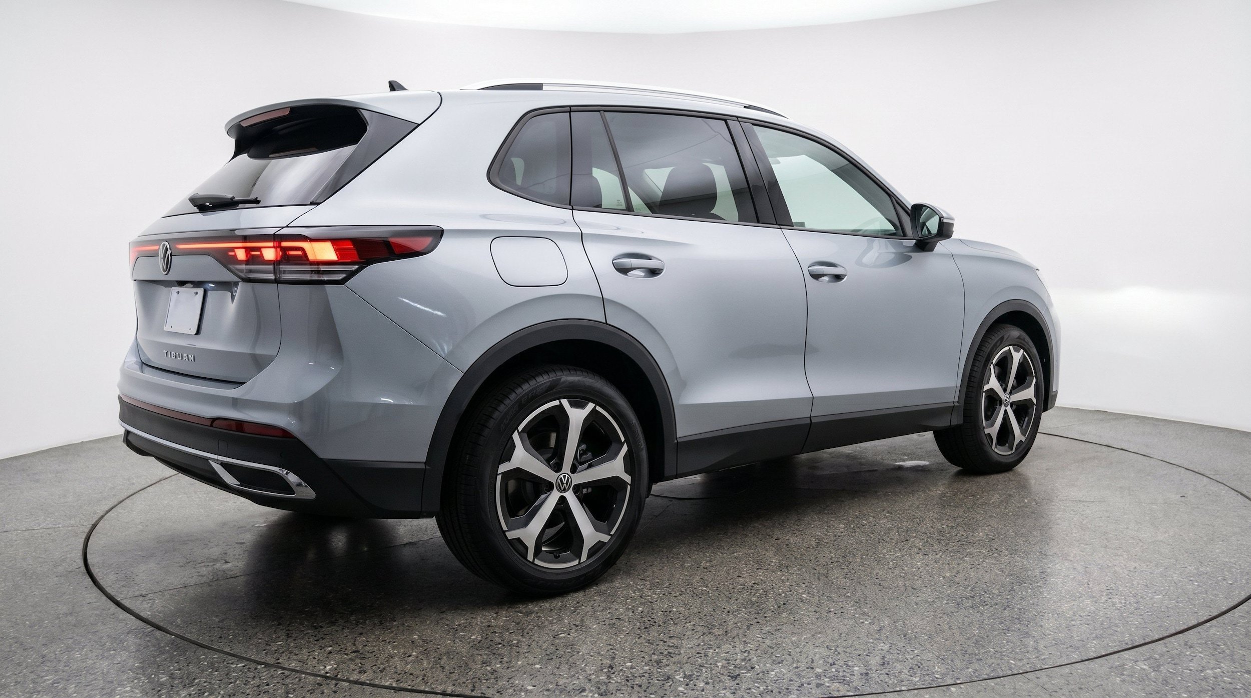 Thumbnail: 2026 Volkswagen Tiguan - 9