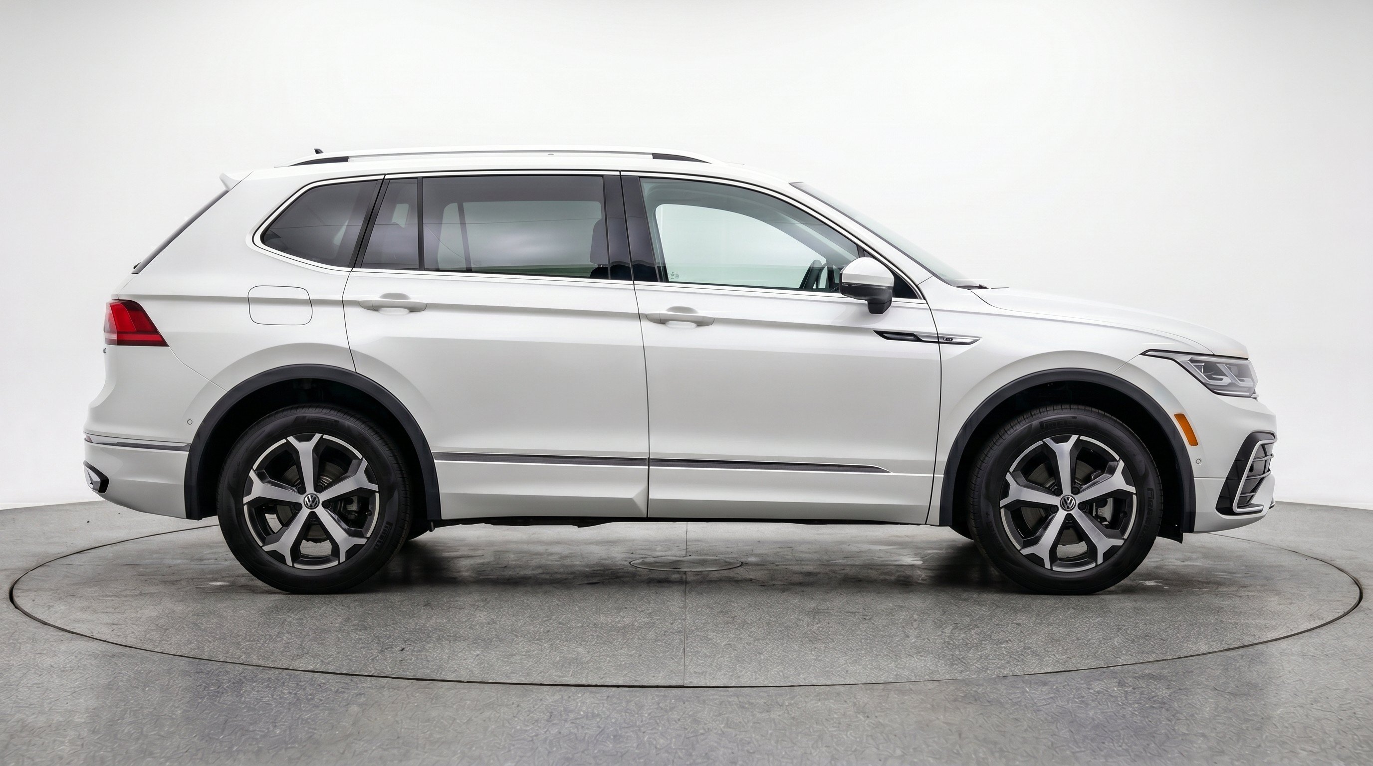 Thumbnail: 2026 Volkswagen Tiguan - 10