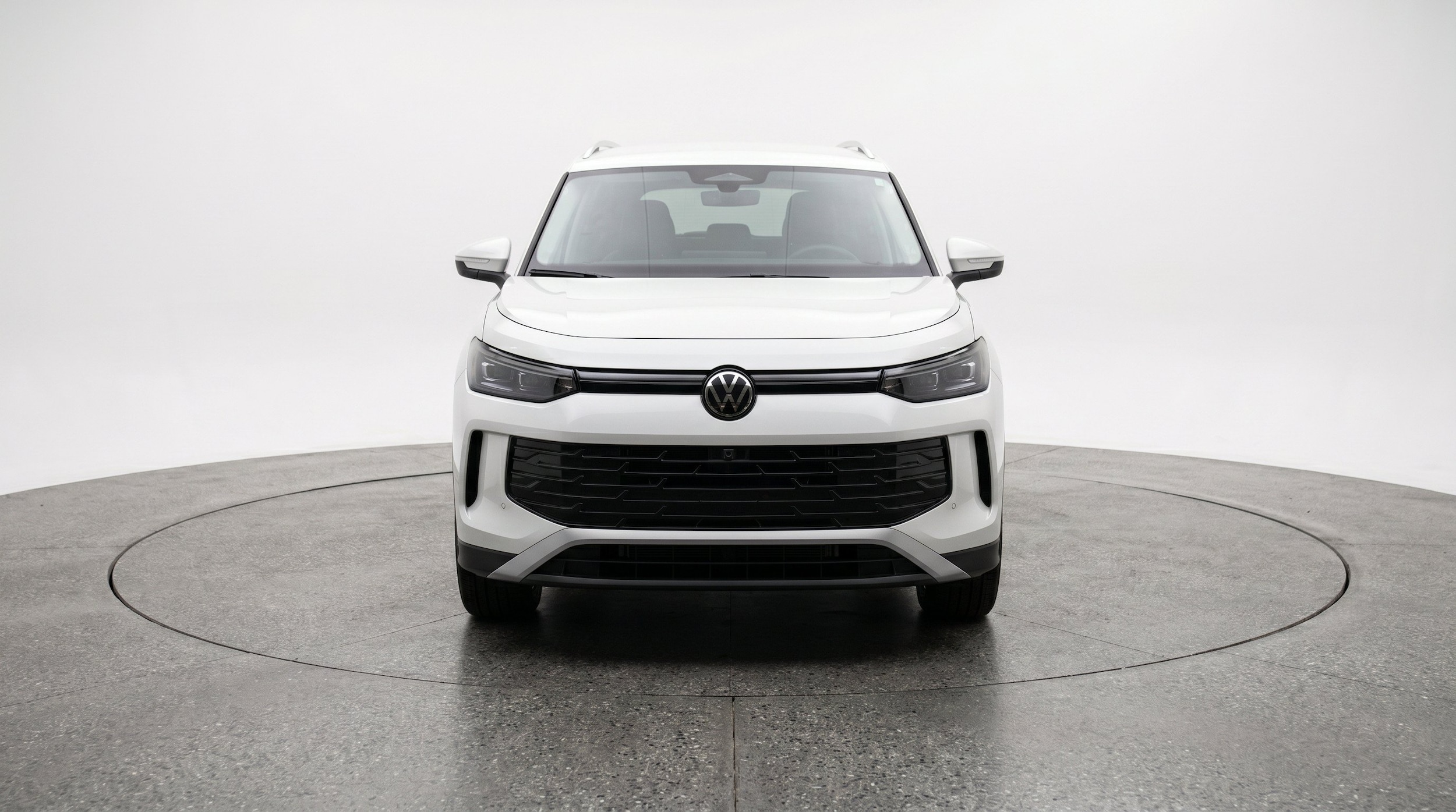 Thumbnail: 2026 Volkswagen Tiguan - 2
