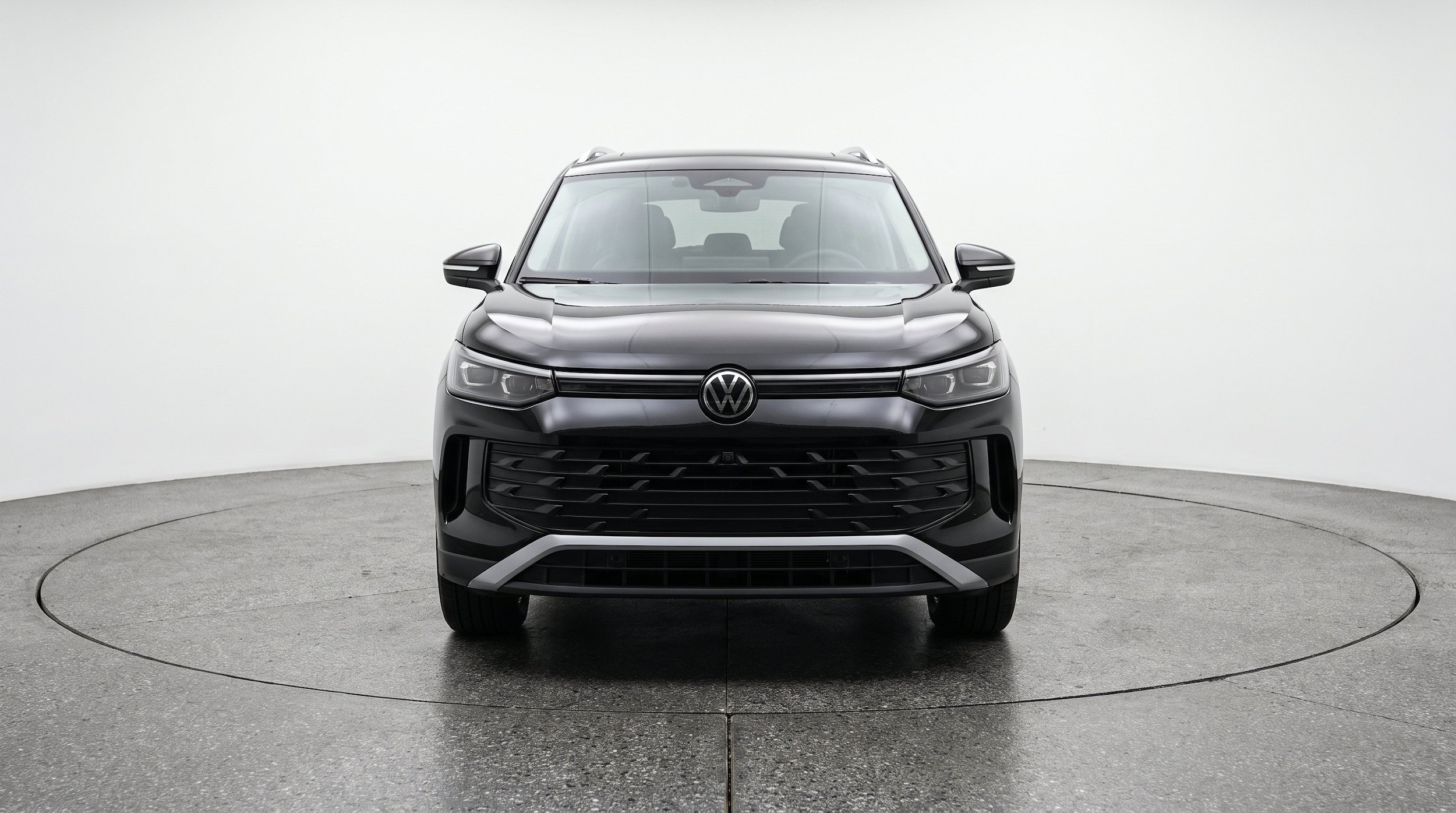 Thumbnail: 2026 Volkswagen Tiguan - 2