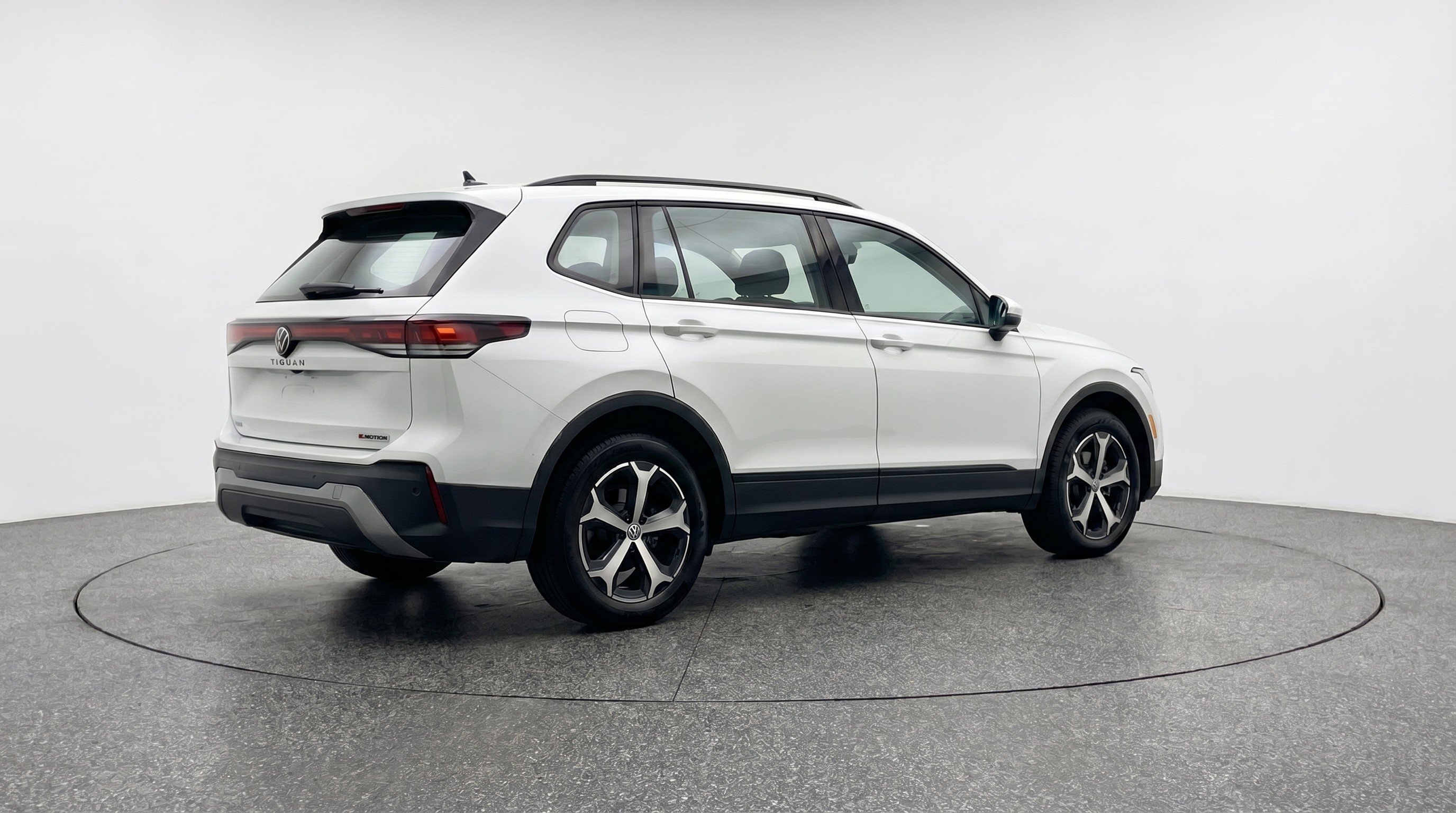 Thumbnail: 2026 Volkswagen Tiguan - 9
