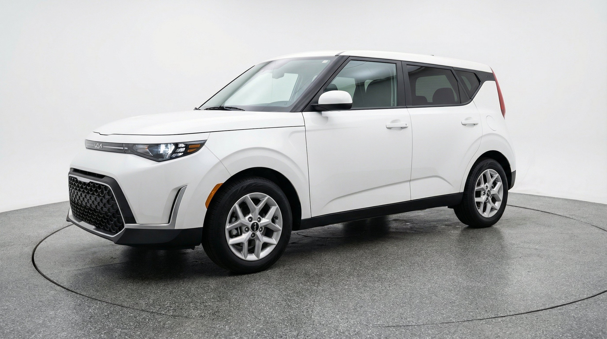 Thumbnail: 2025 Kia Soul - 3