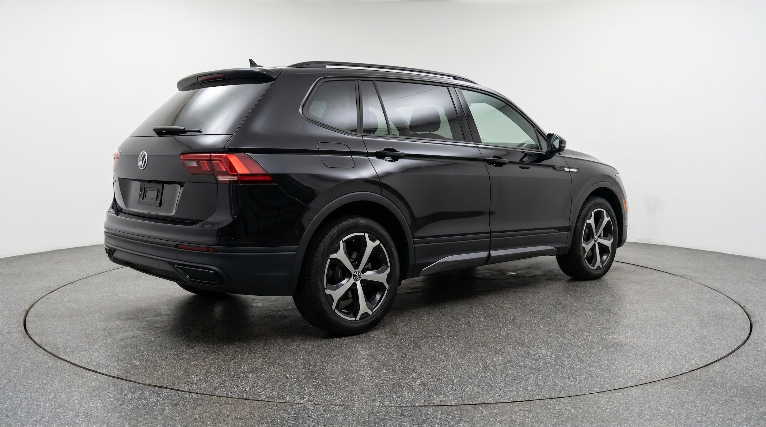 Thumbnail: 2026 Volkswagen Tiguan - 9