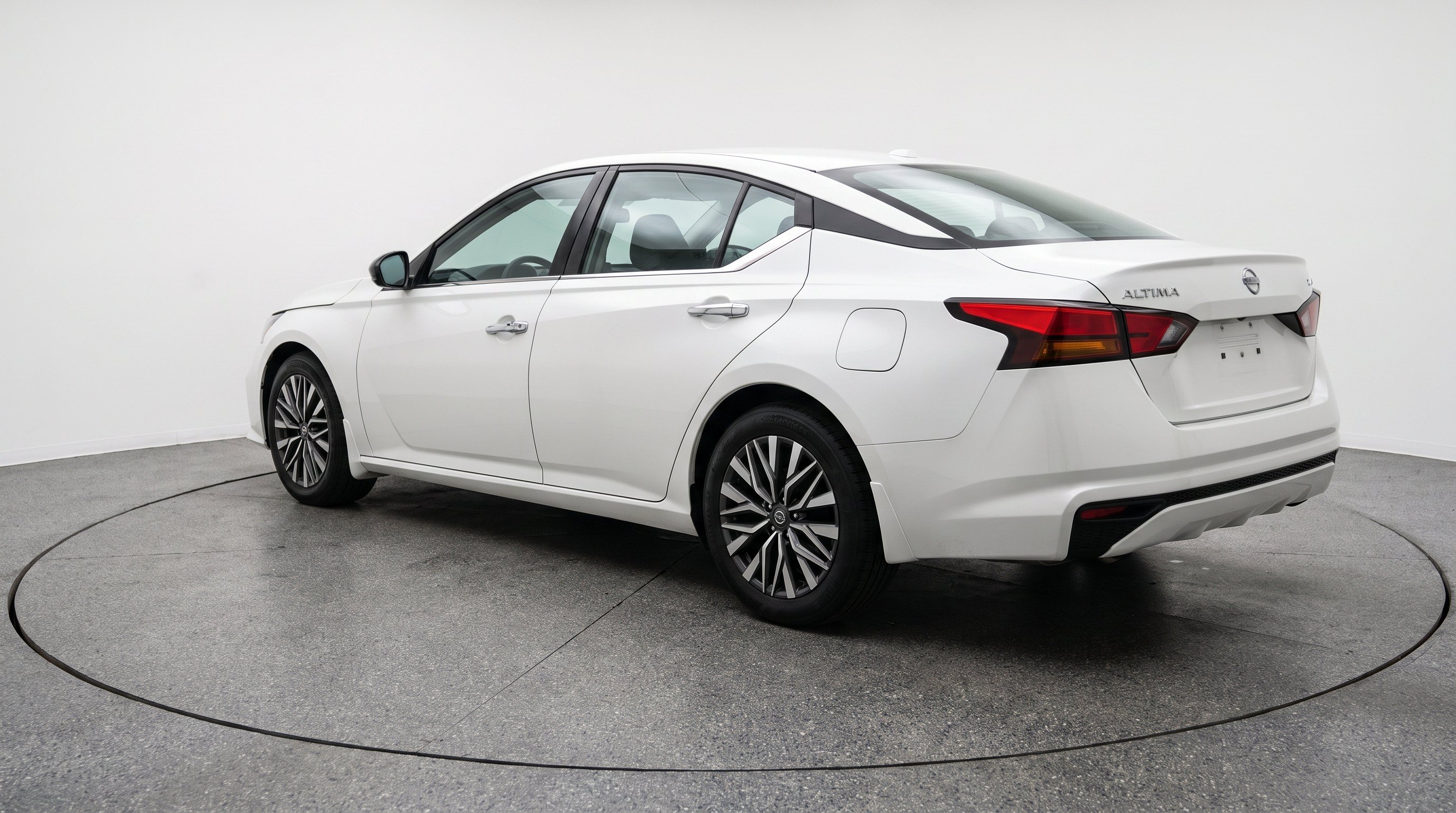 Thumbnail: 2025 Nissan Altima - 6