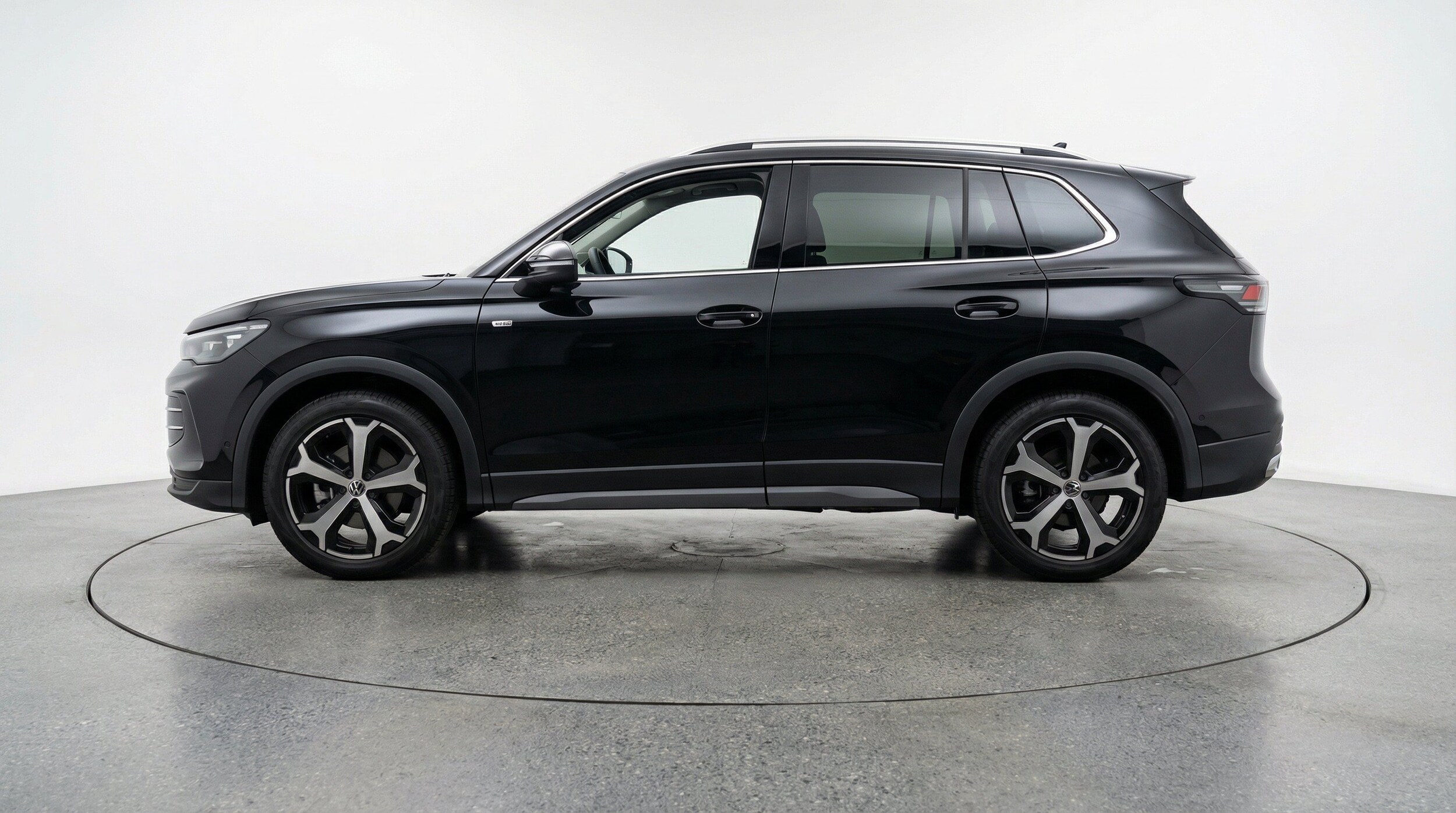 Thumbnail: 2026 Volkswagen Tiguan - 5