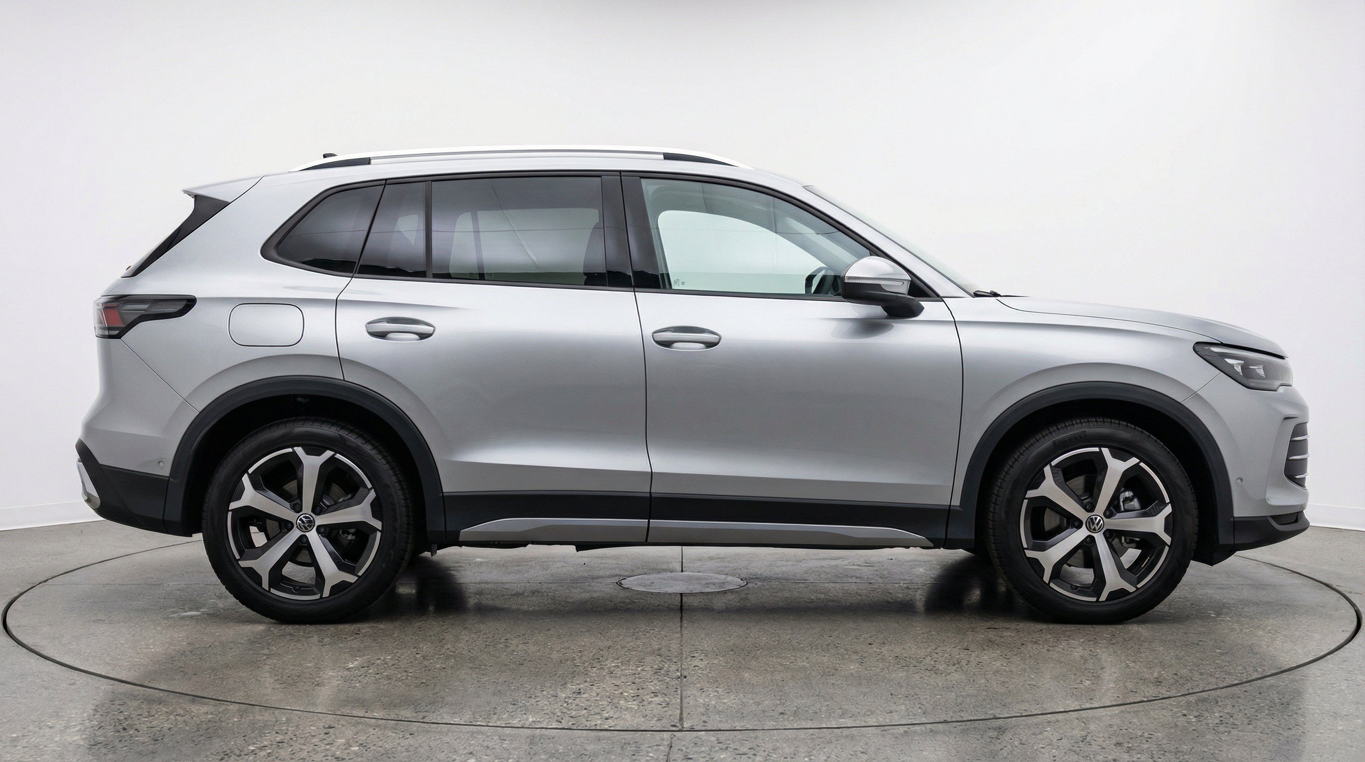 Thumbnail: 2026 Volkswagen Tiguan - 11