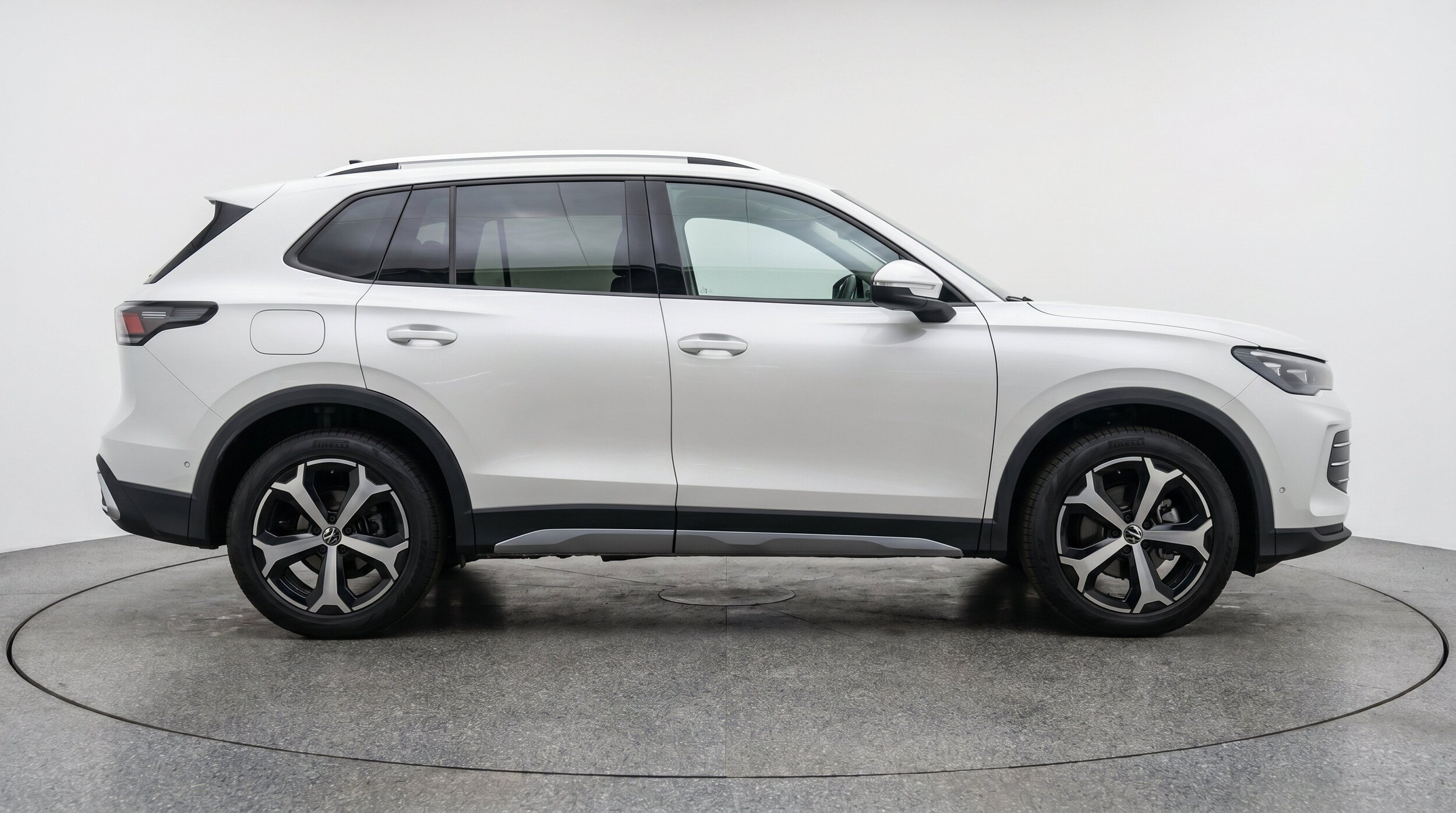 Thumbnail: 2026 Volkswagen Tiguan - 10