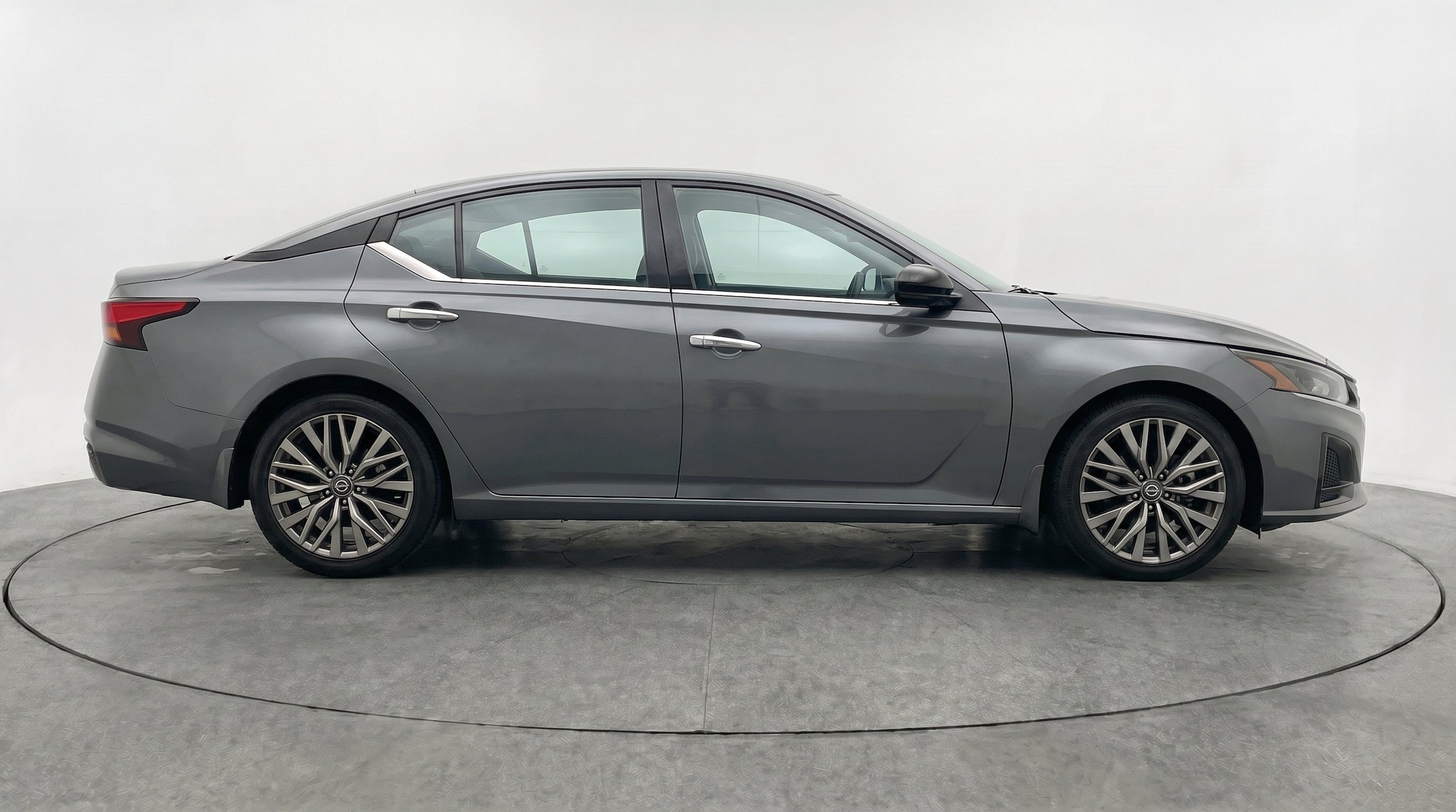 Thumbnail: 2025 Nissan Altima - 10