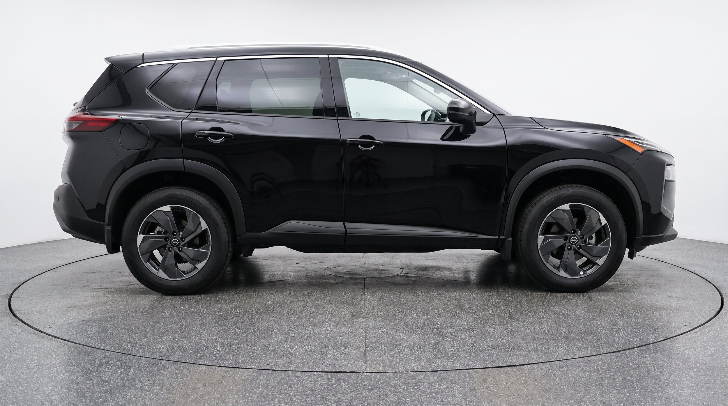Thumbnail: 2025 Nissan Rogue - 10