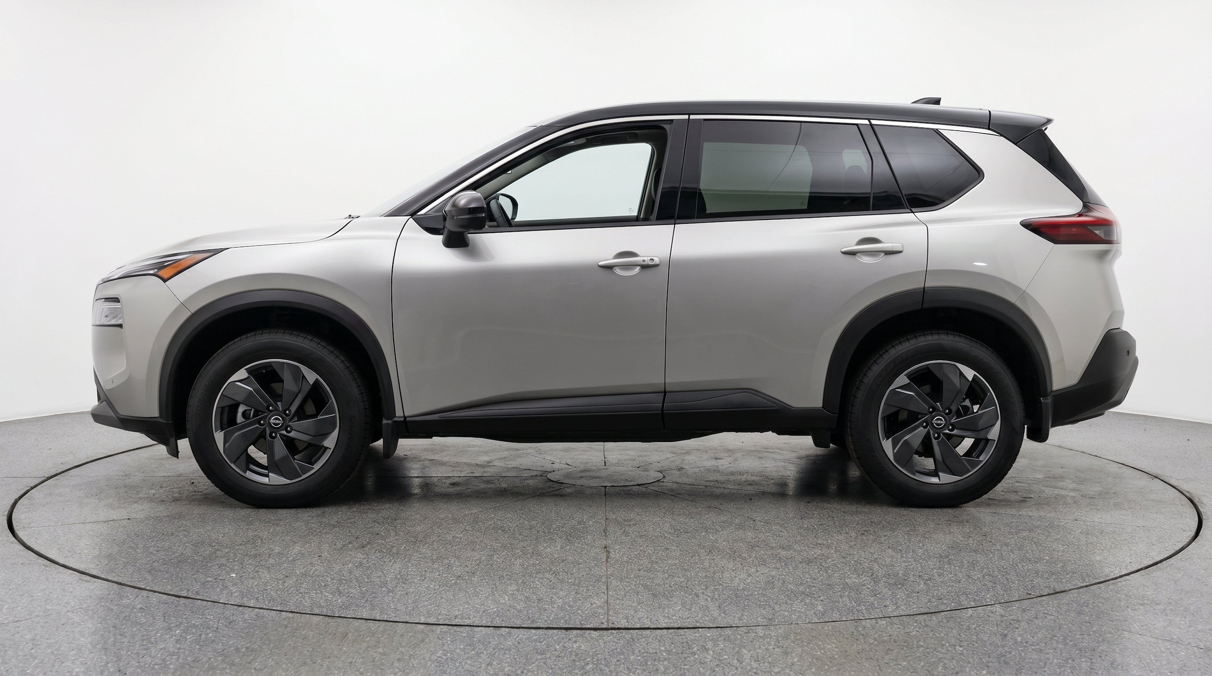 Thumbnail: 2025 Nissan Rogue - 5