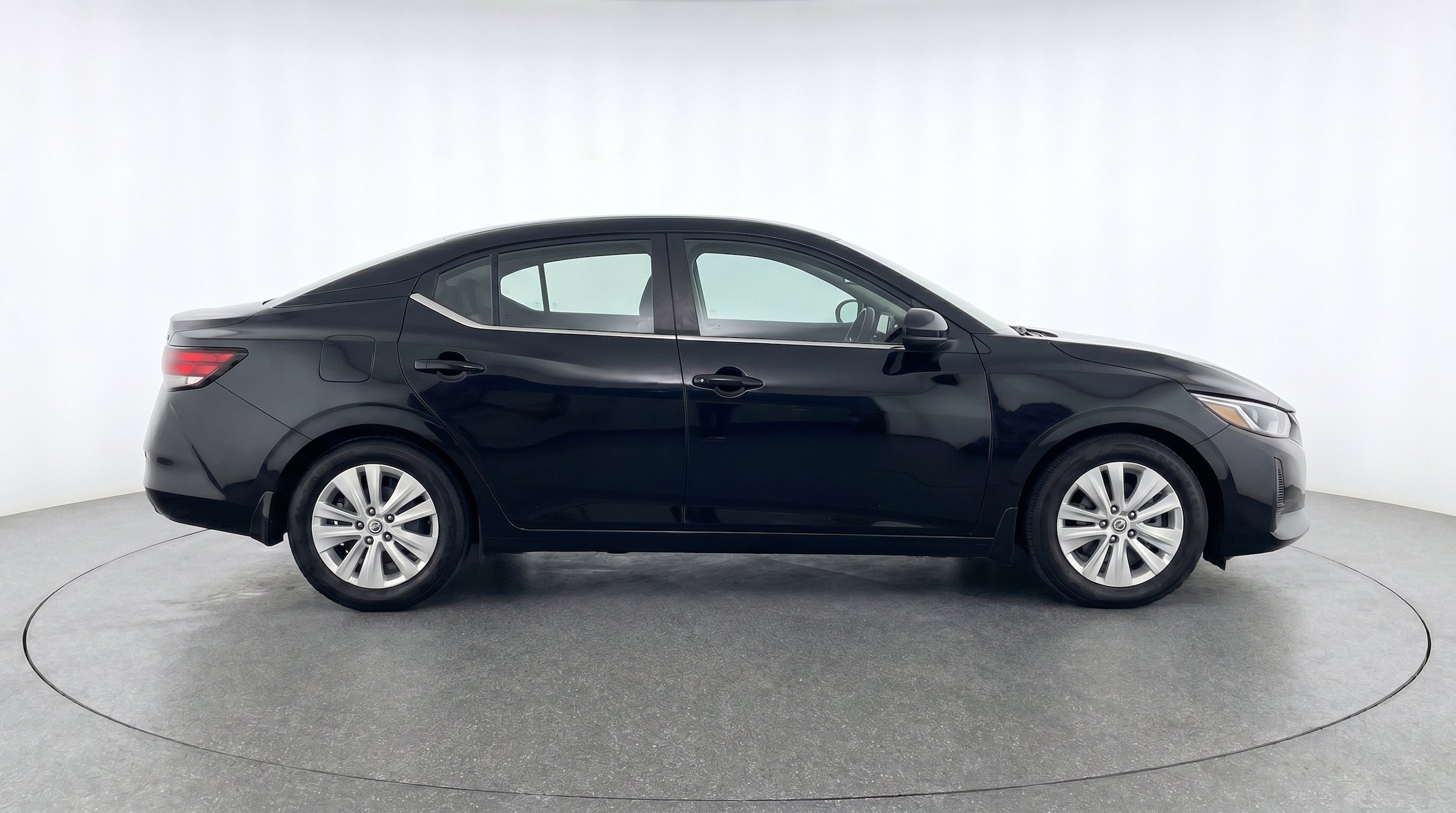 Thumbnail: 2025 Nissan Sentra - 10