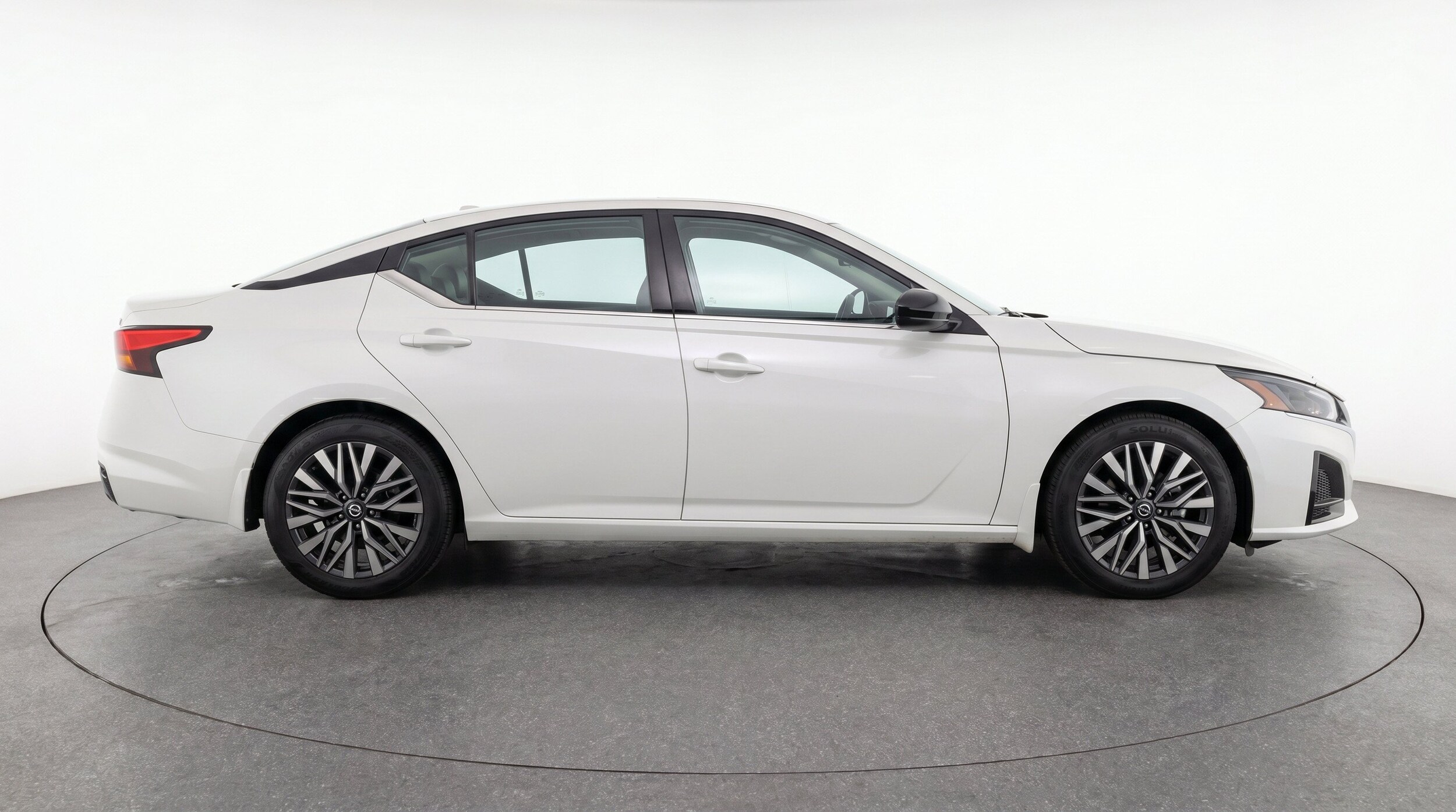 Thumbnail: 2025 Nissan Altima - 10