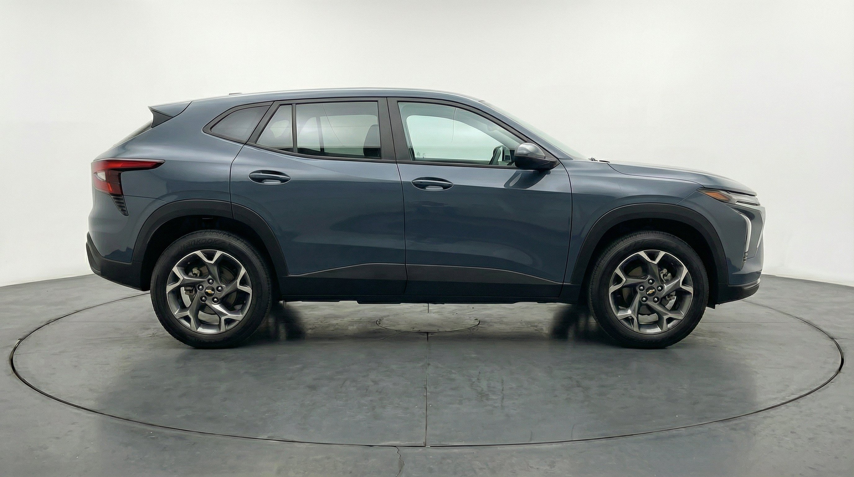 Thumbnail: 2025 Chevrolet Trax - 10