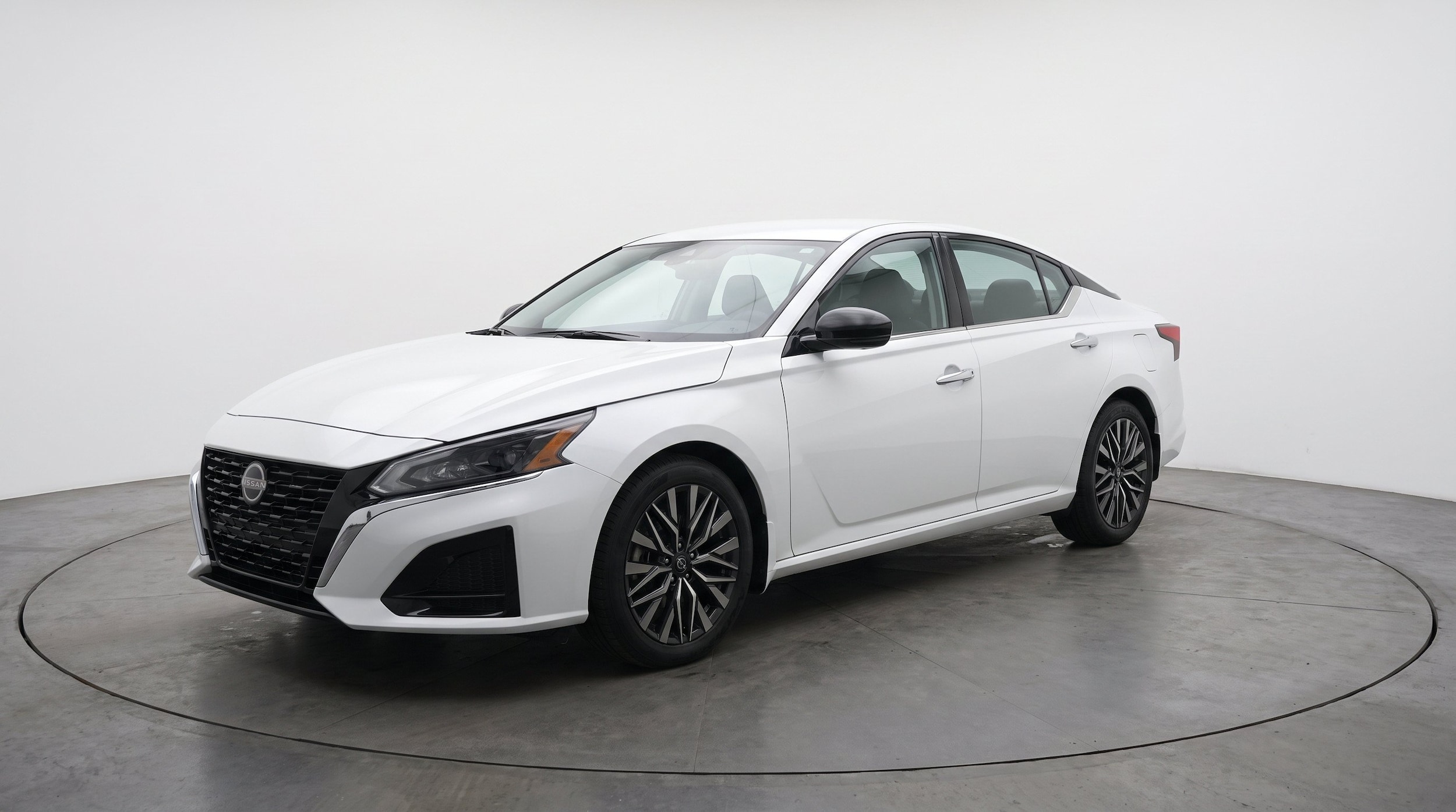 Thumbnail: 2025 Nissan Altima - 3