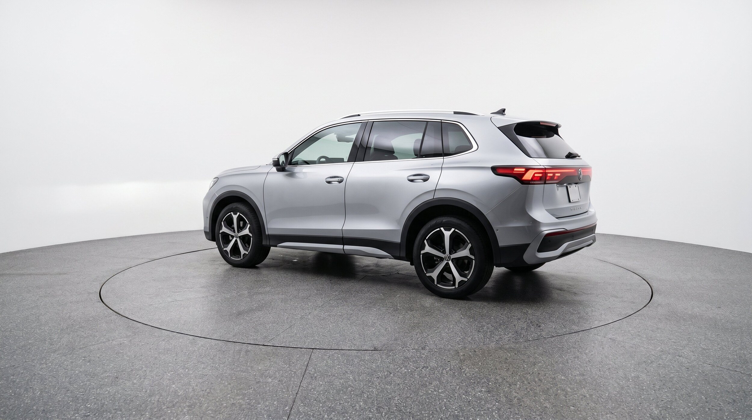 Thumbnail: 2026 Volkswagen Tiguan - 6