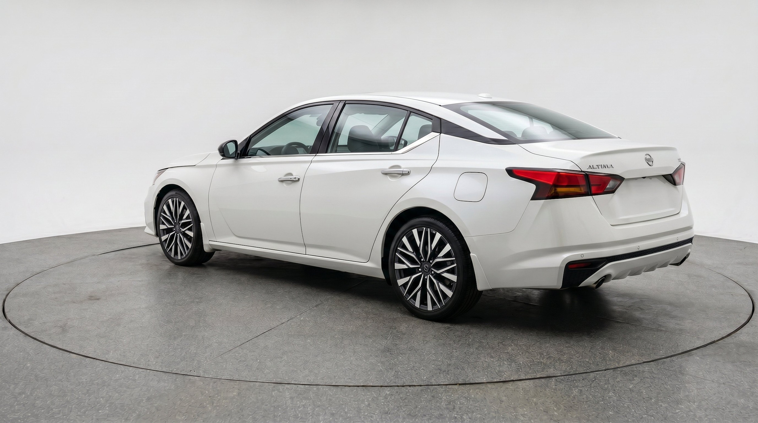 Thumbnail: 2025 Nissan Altima - 6