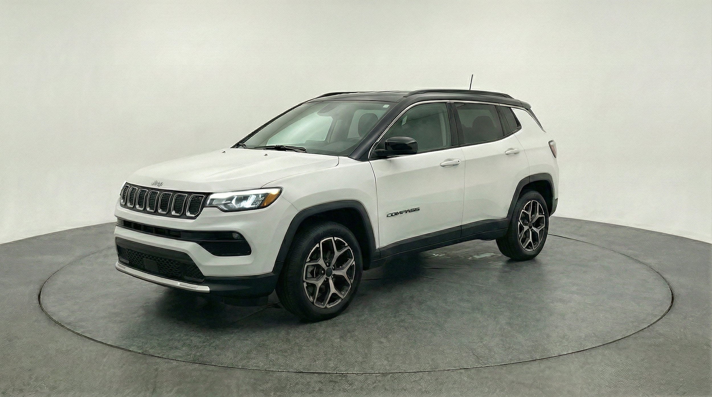 Thumbnail: 2025 Jeep Compass - 3