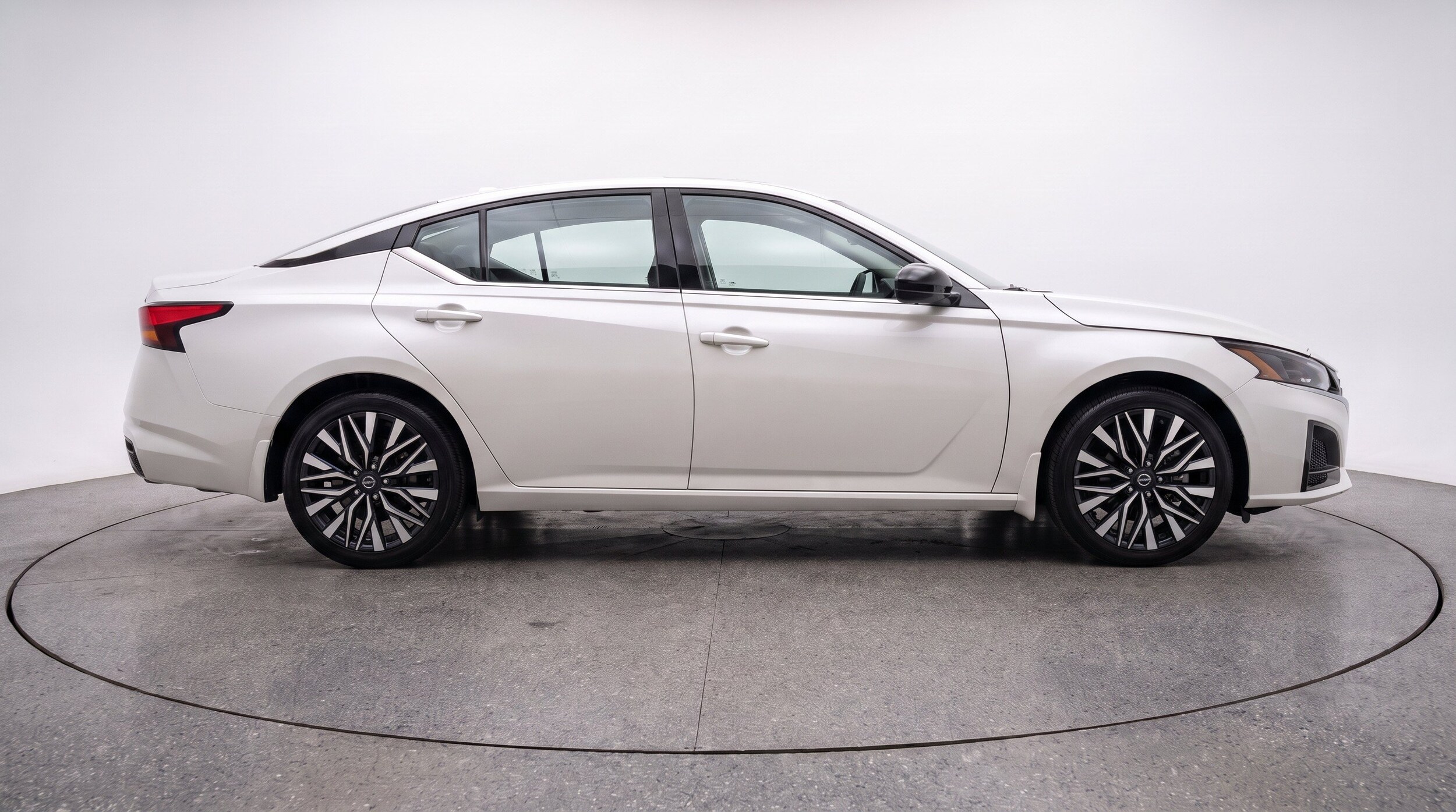 Thumbnail: 2026 Nissan Altima - 10