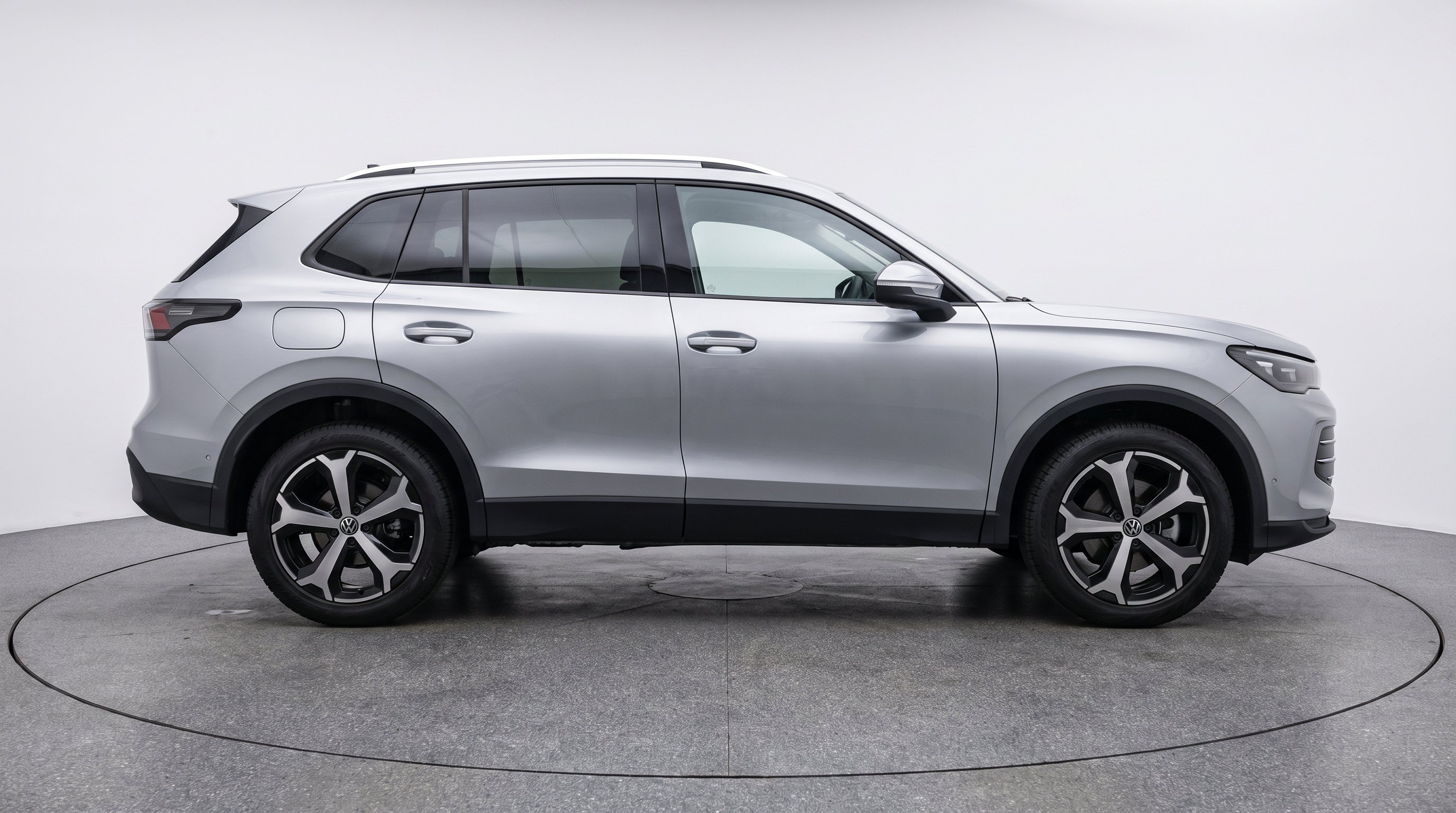 Thumbnail: 2026 Volkswagen Tiguan - 10