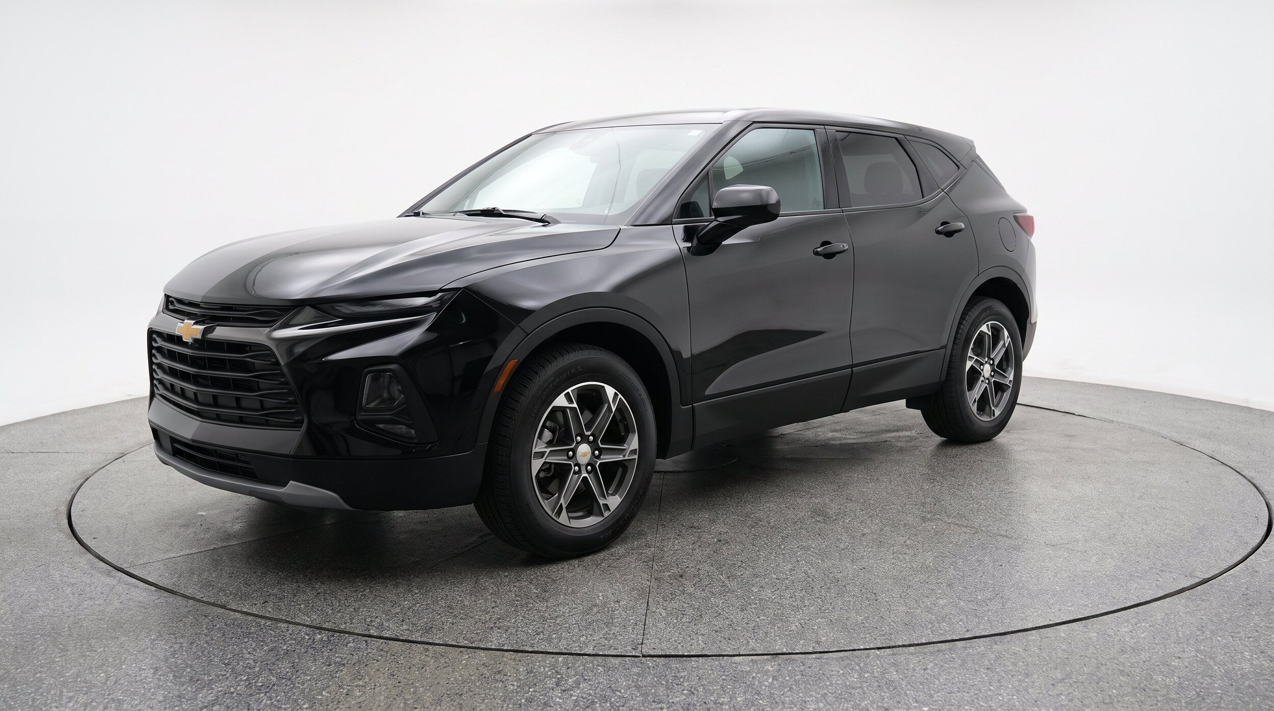 Thumbnail: 2026 Chevrolet Blazer - 3