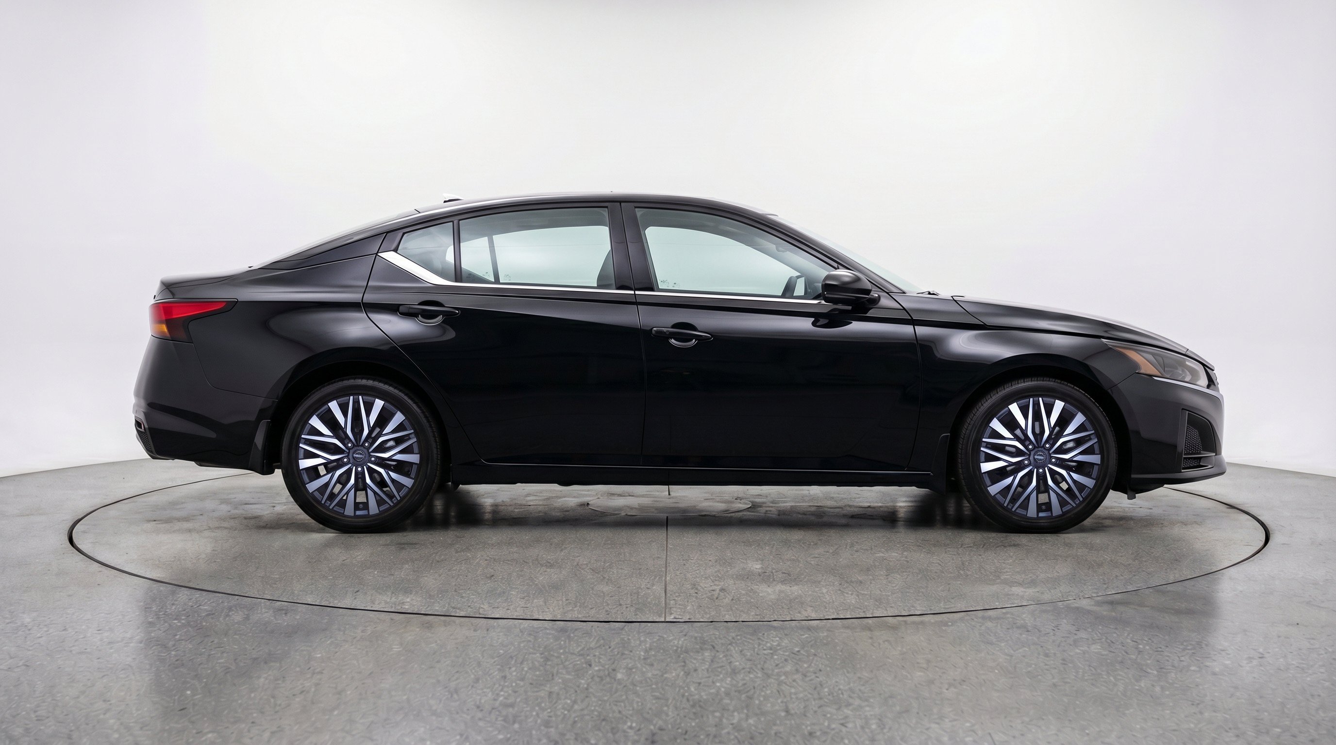 Thumbnail: 2026 Nissan Altima - 10