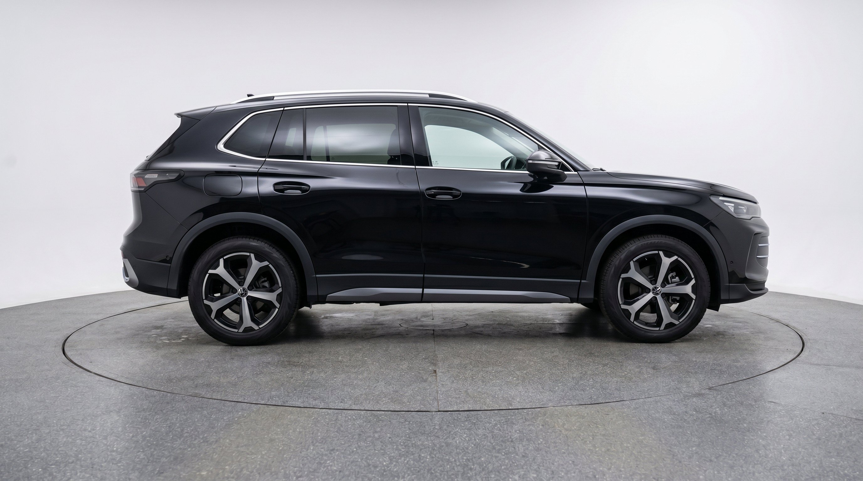 Thumbnail: 2026 Volkswagen Tiguan - 10