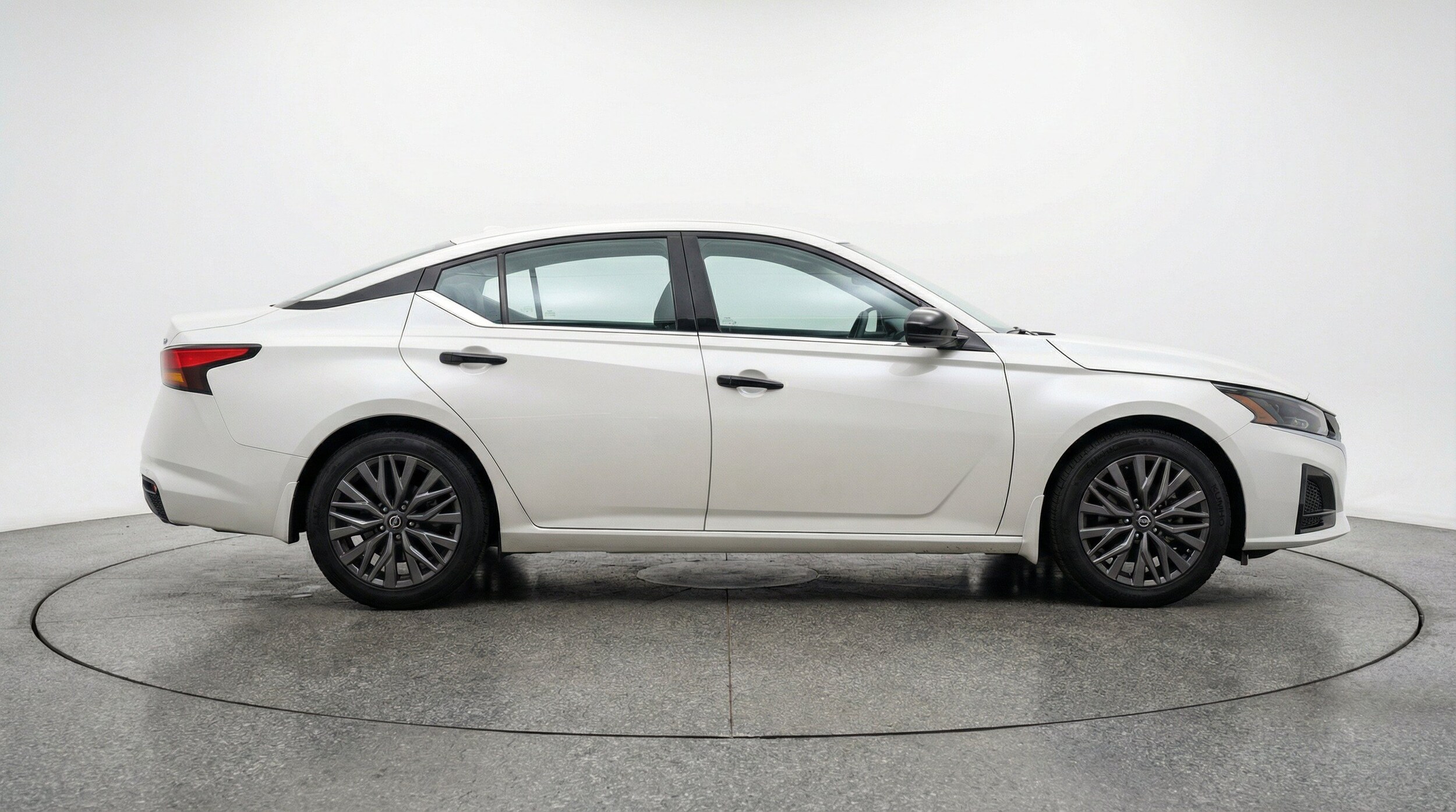 Thumbnail: 2025 Nissan Altima - 11